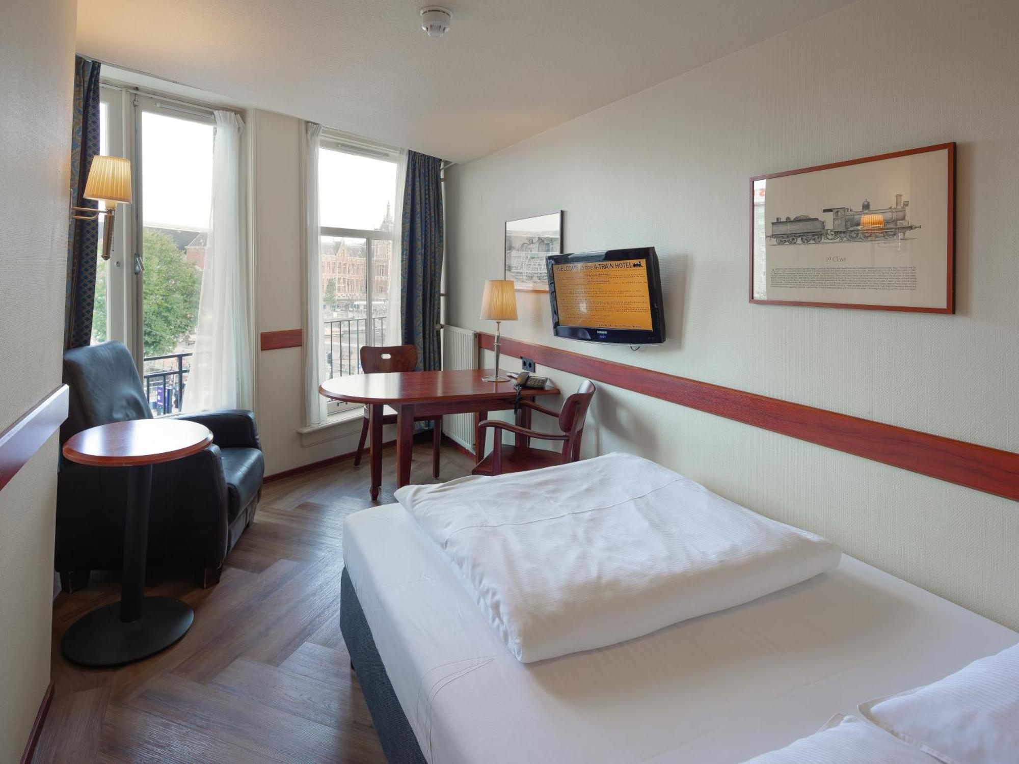 Hotel A-train 3*
