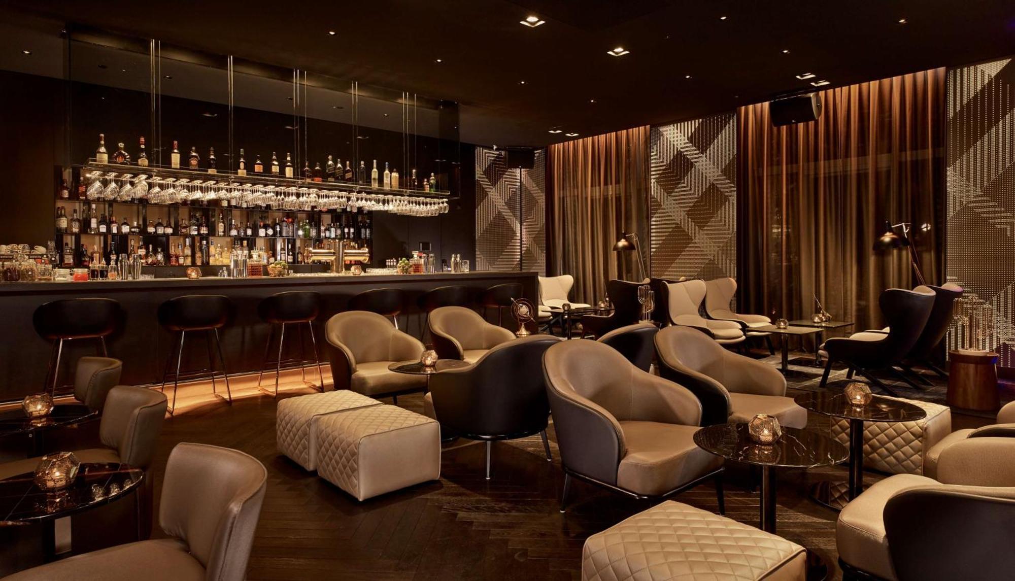 Park Plaza Victoria 4*