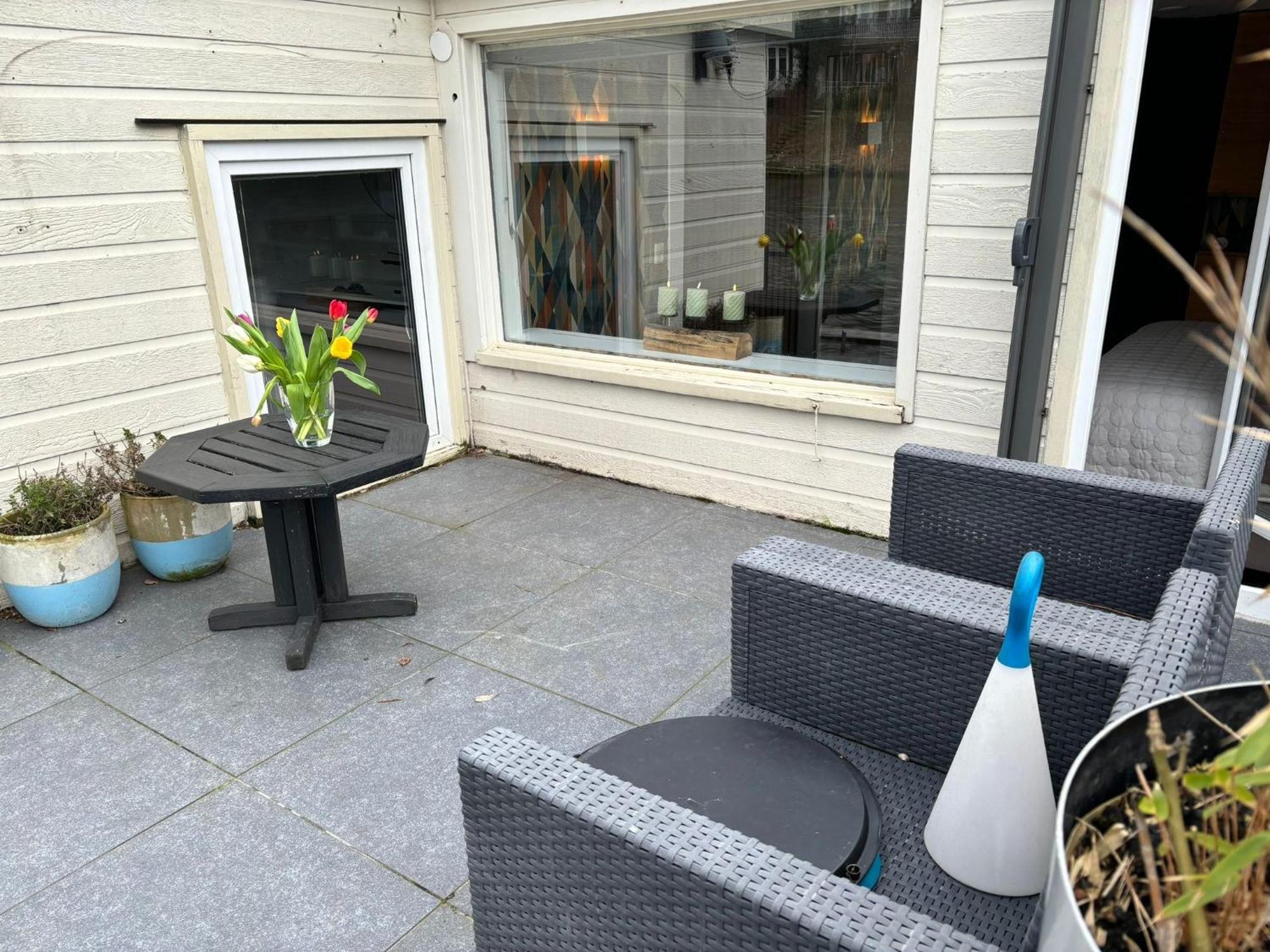 Luxury On Robs Houseboat Special For Couples Amsterdam