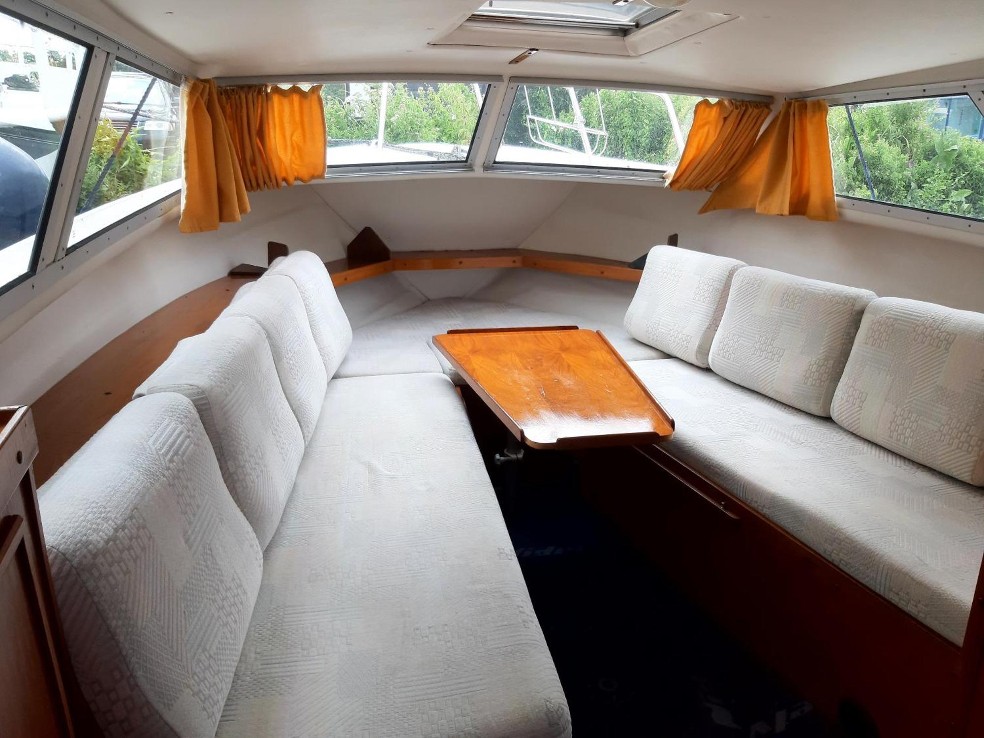 Hotel en barco Motor Yacht Almaz