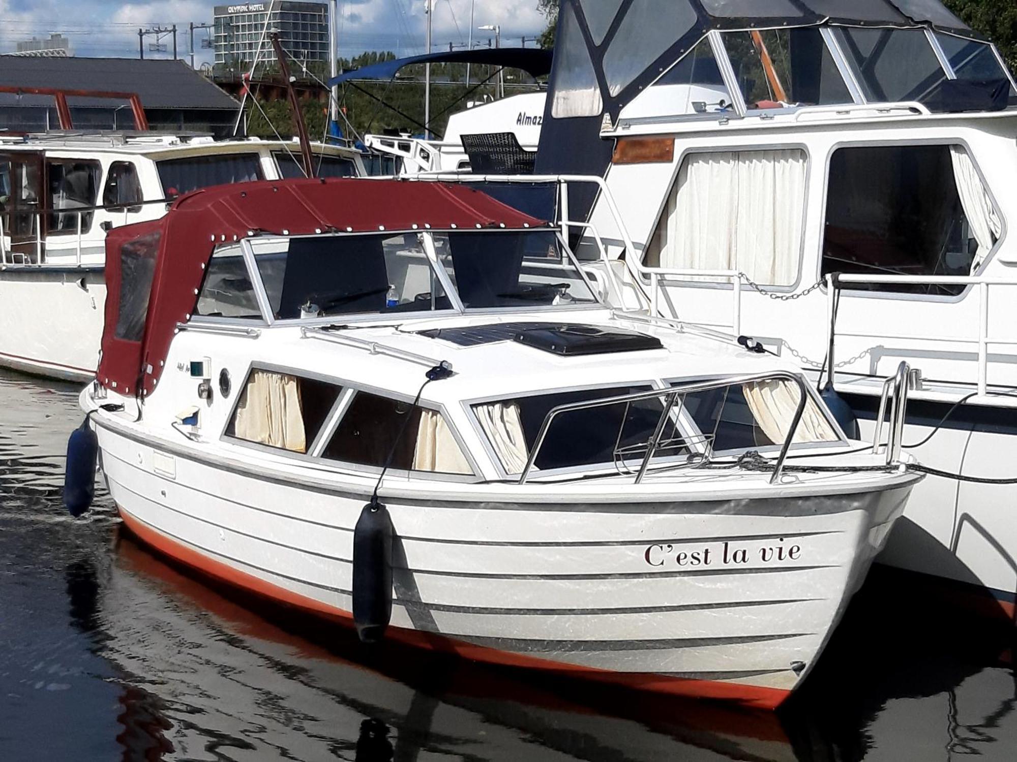 Motor Yacht Almaz * Ámsterdam