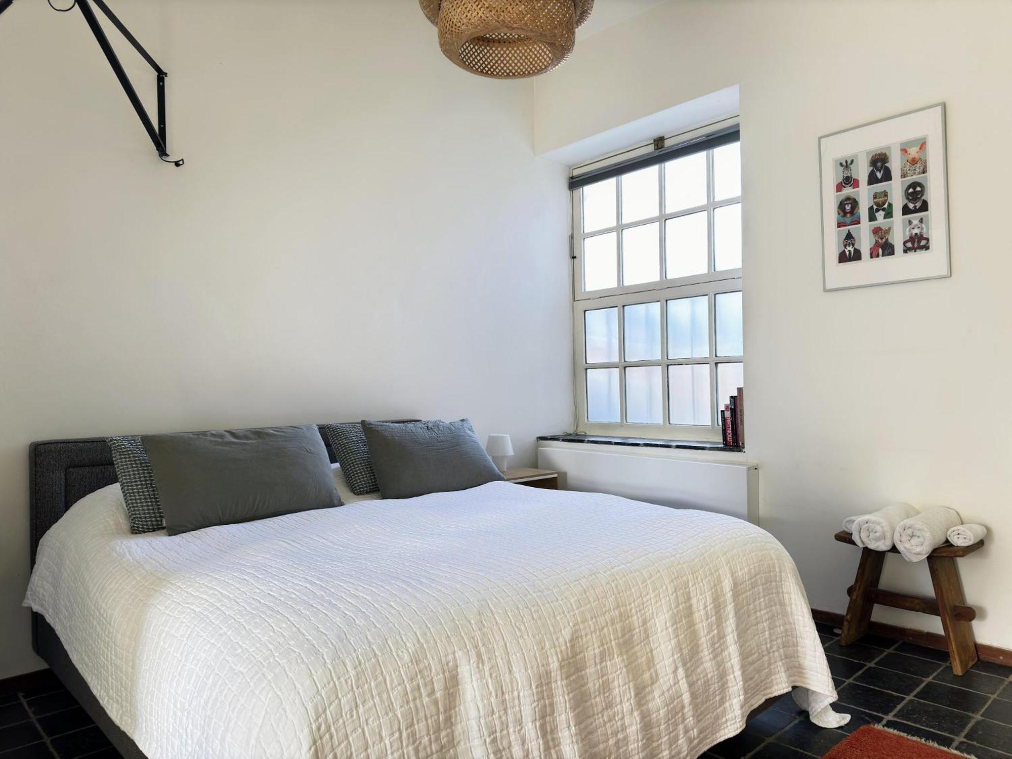 In Former Bathhouse. Free Parking Appartement *