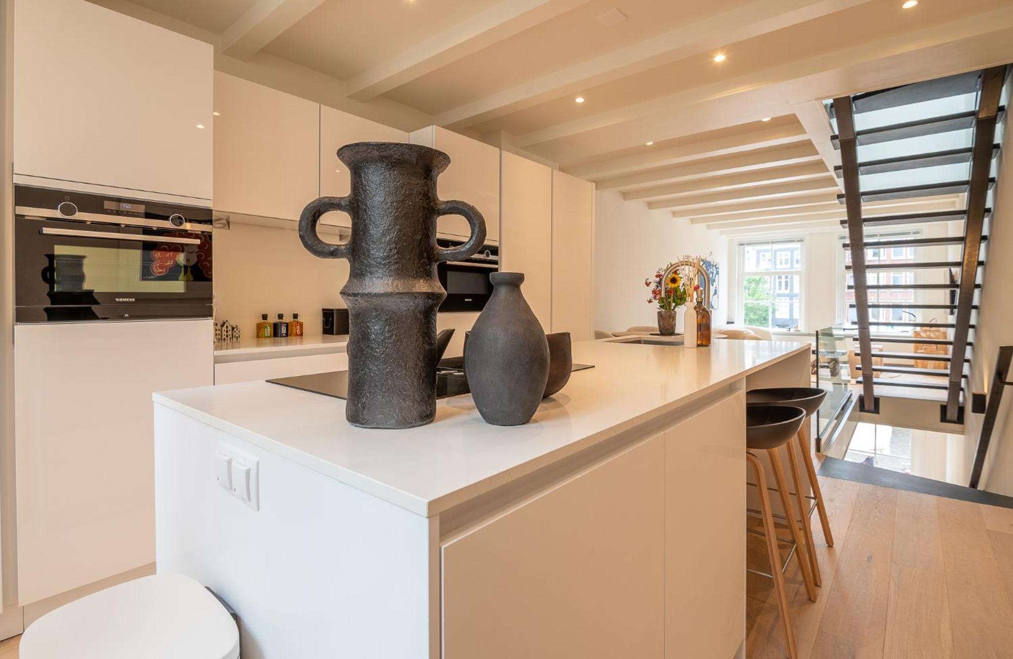 Elegant & Unique Canal House In Famous Canal Area Villa Amsterdam