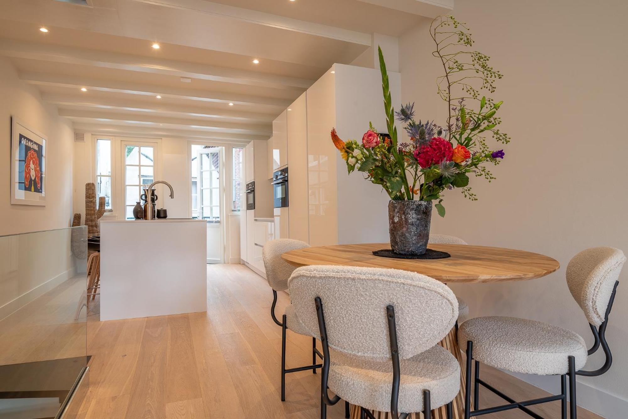 Elegant & Unique Canal House In Famous Canal Area Villa