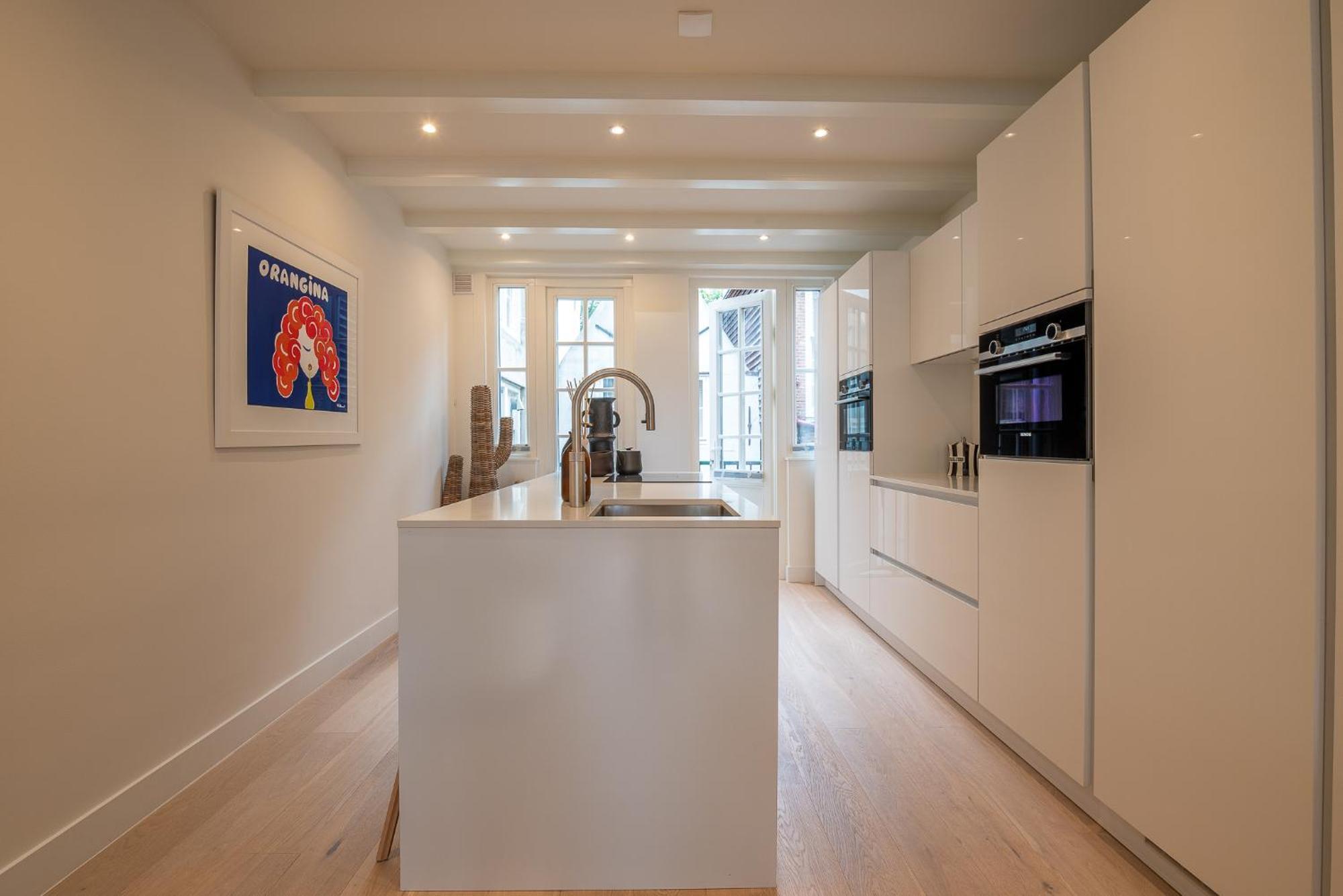 Elegant & Unique Canal House In Famous Canal Area *