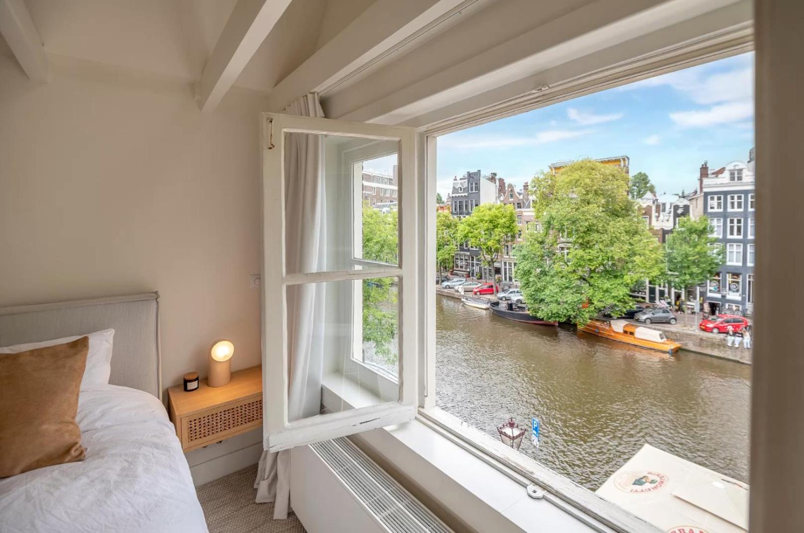 Elegant & Unique Canal House In Famous Canal Area Amsterdam