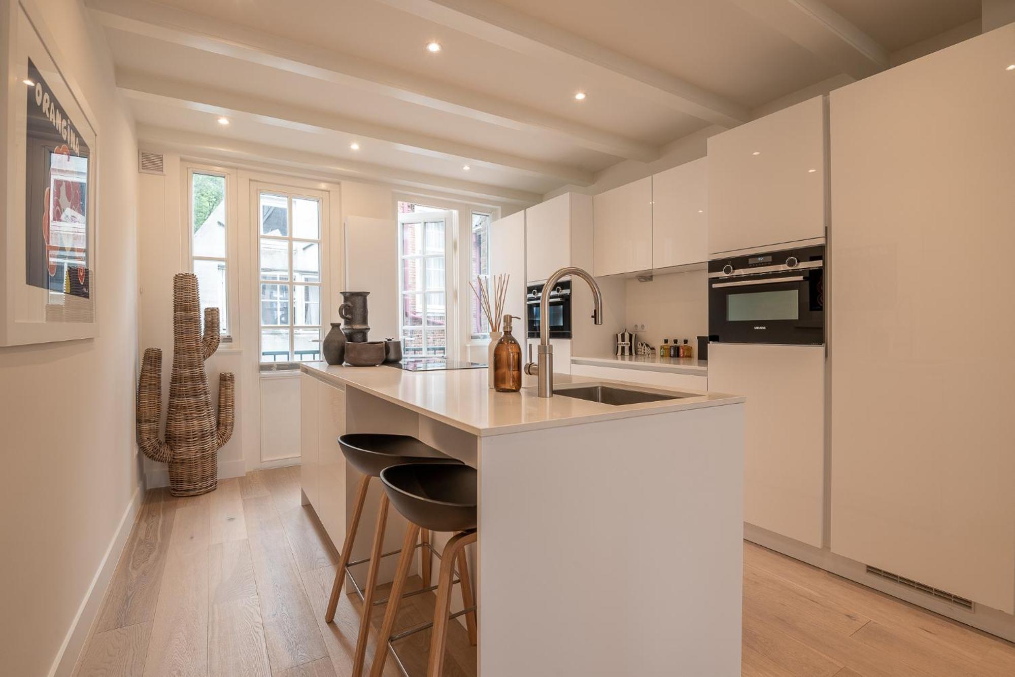 Elegant & Unique Canal House In Famous Canal Area Villa *