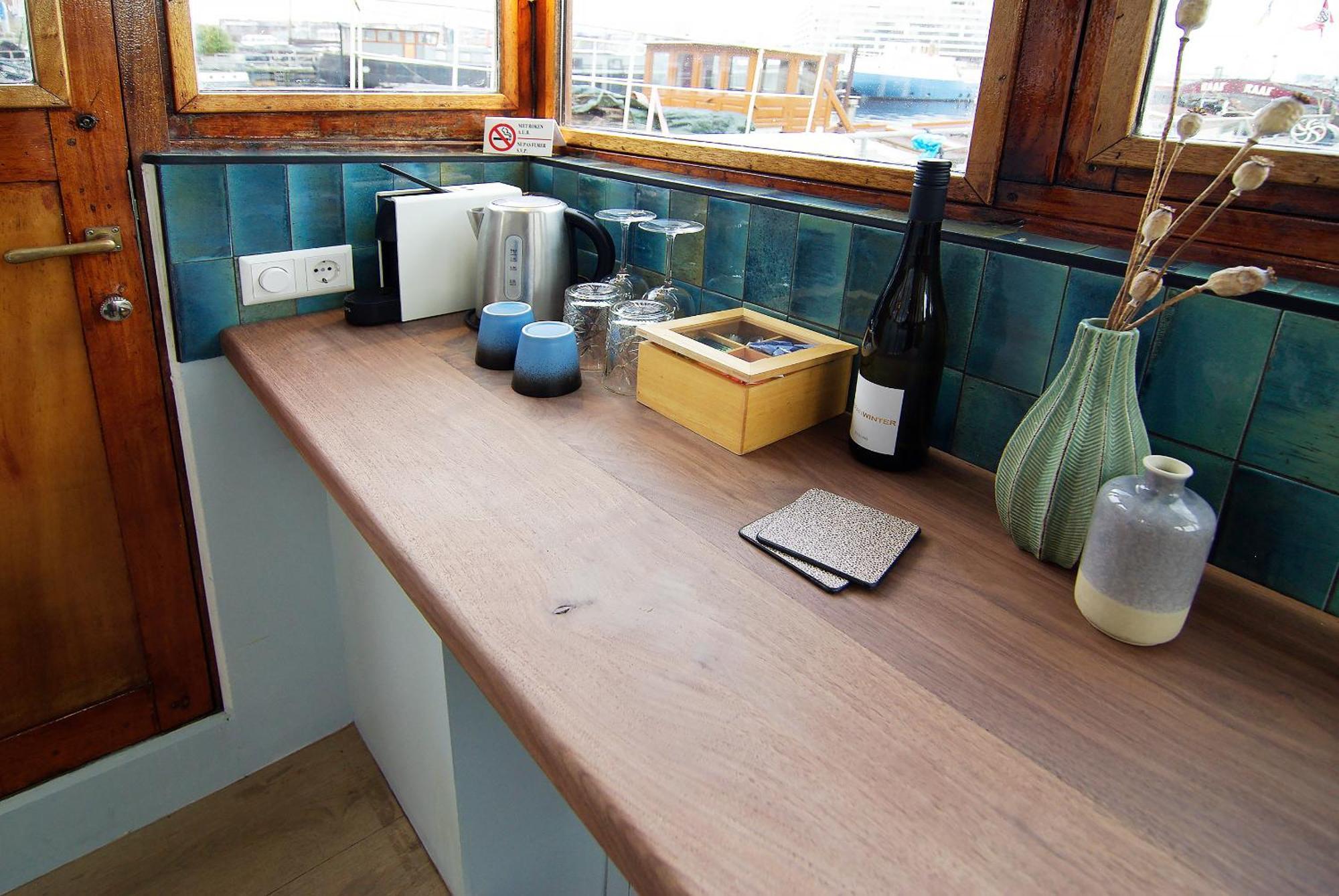 Najade Eco Houseboat Maison d'hôtes