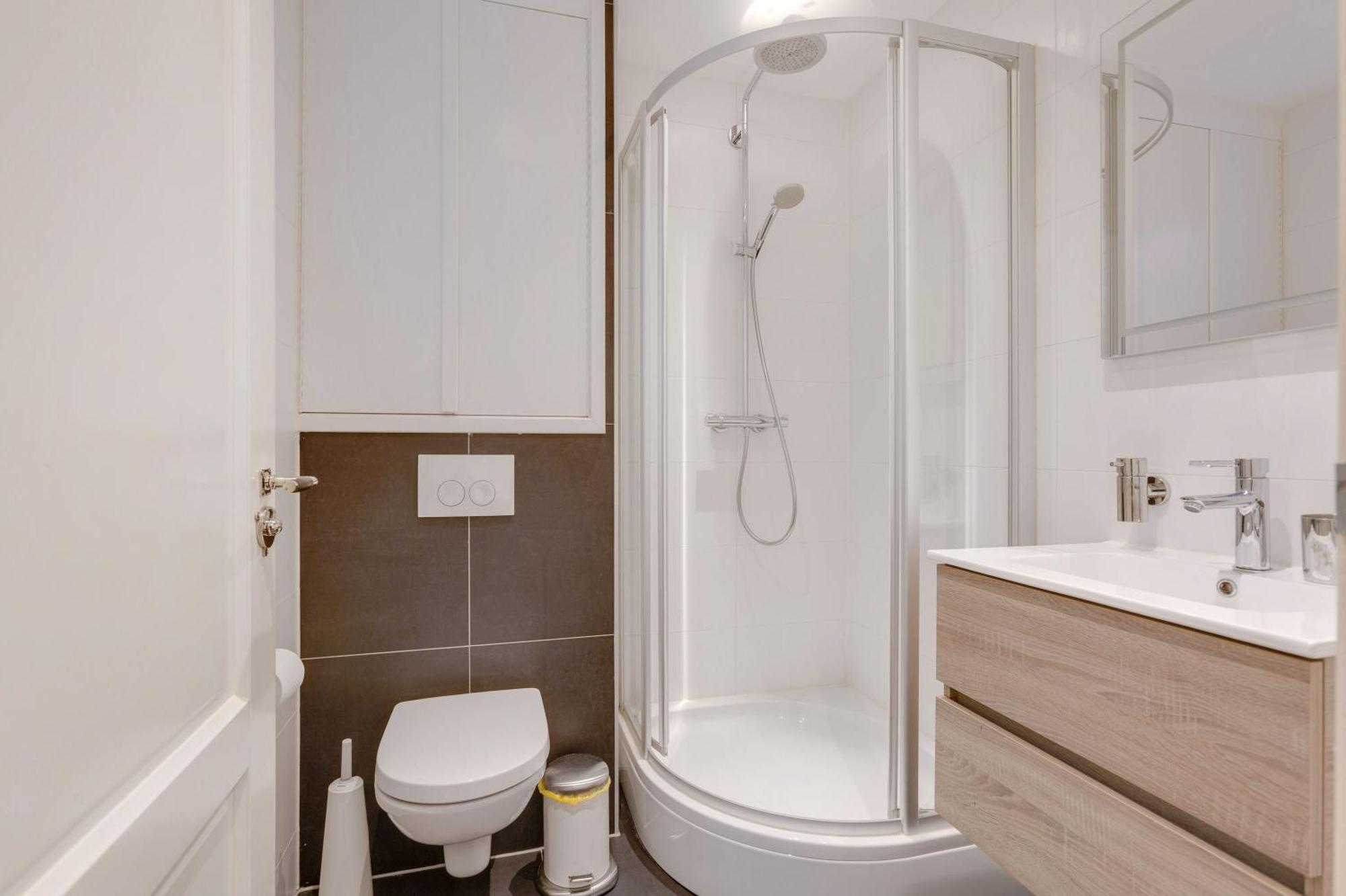 Private With Patio In The Heart Of Ámsterdam