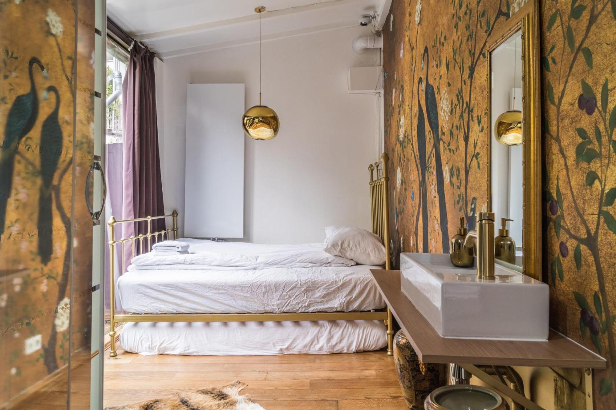 Beautiful With Asian Style Bedroom Near Rai & Center Bed & Breakfast