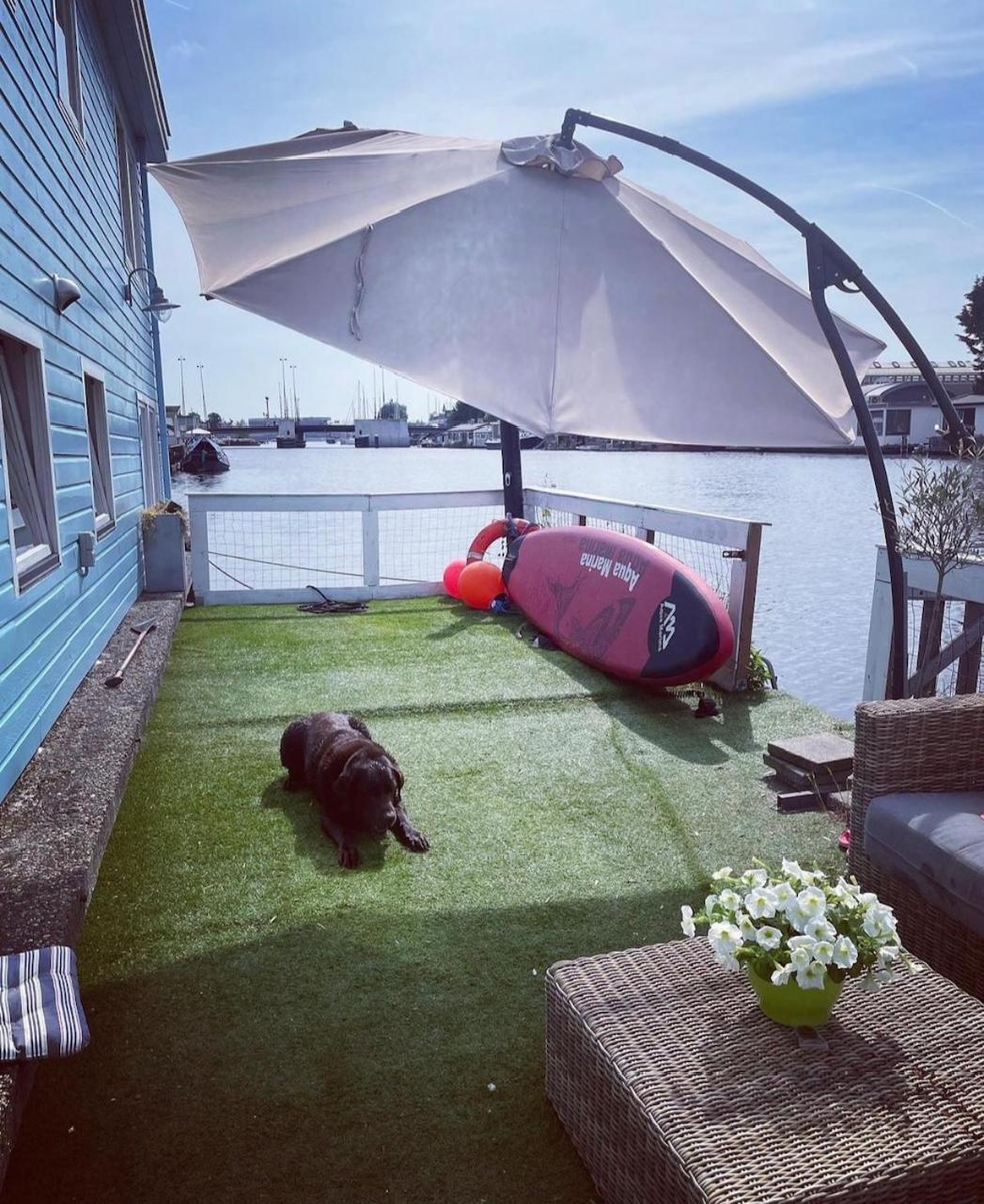 Bed and breakfast Amster Houseboat Bed Without Breakfast Ámsterdam