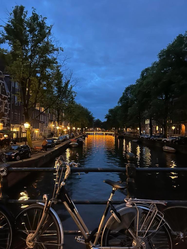 Whole Wheelhouse Euphrate Houseboat * Amsterdam