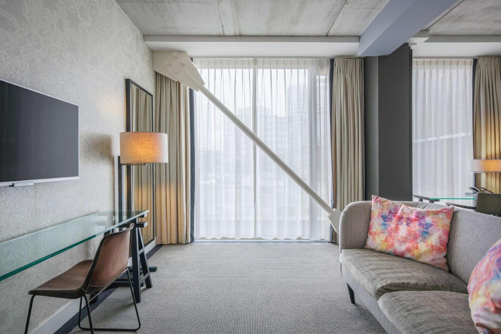 Hotel Doubletree By Hilton - Ndsm Wharf 4*