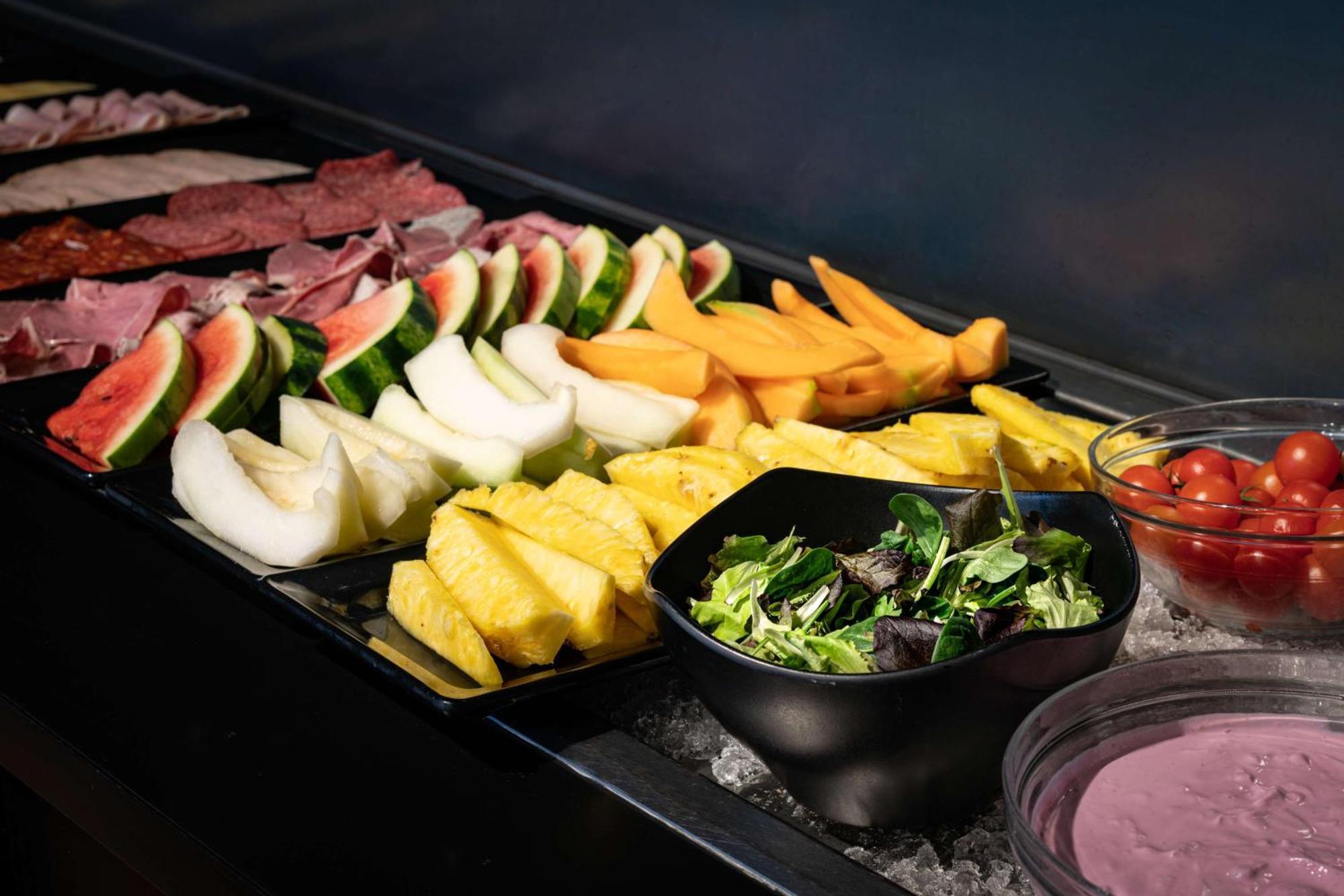 Doubletree By Hilton - Ndsm Wharf 4*
