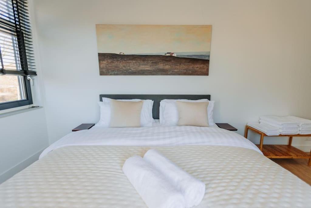 Brand New Bright & Luxurious In Amsterdam!