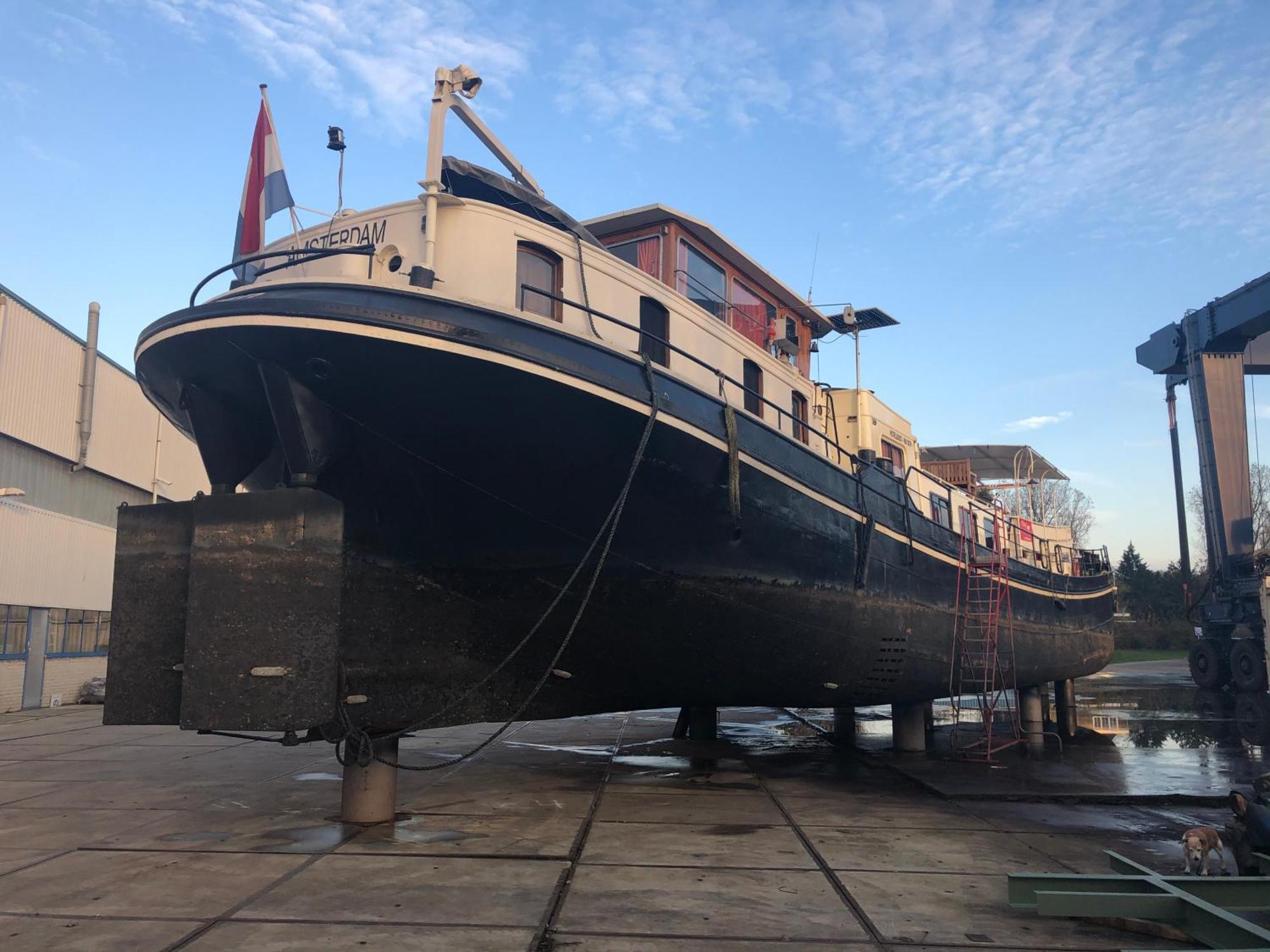 Hotelboot Zwaan * Ámsterdam