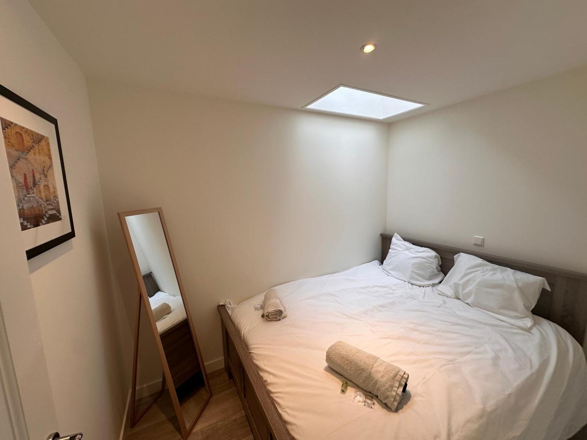 Appartement House With 2 Private Independent Studio's 120 M2 *