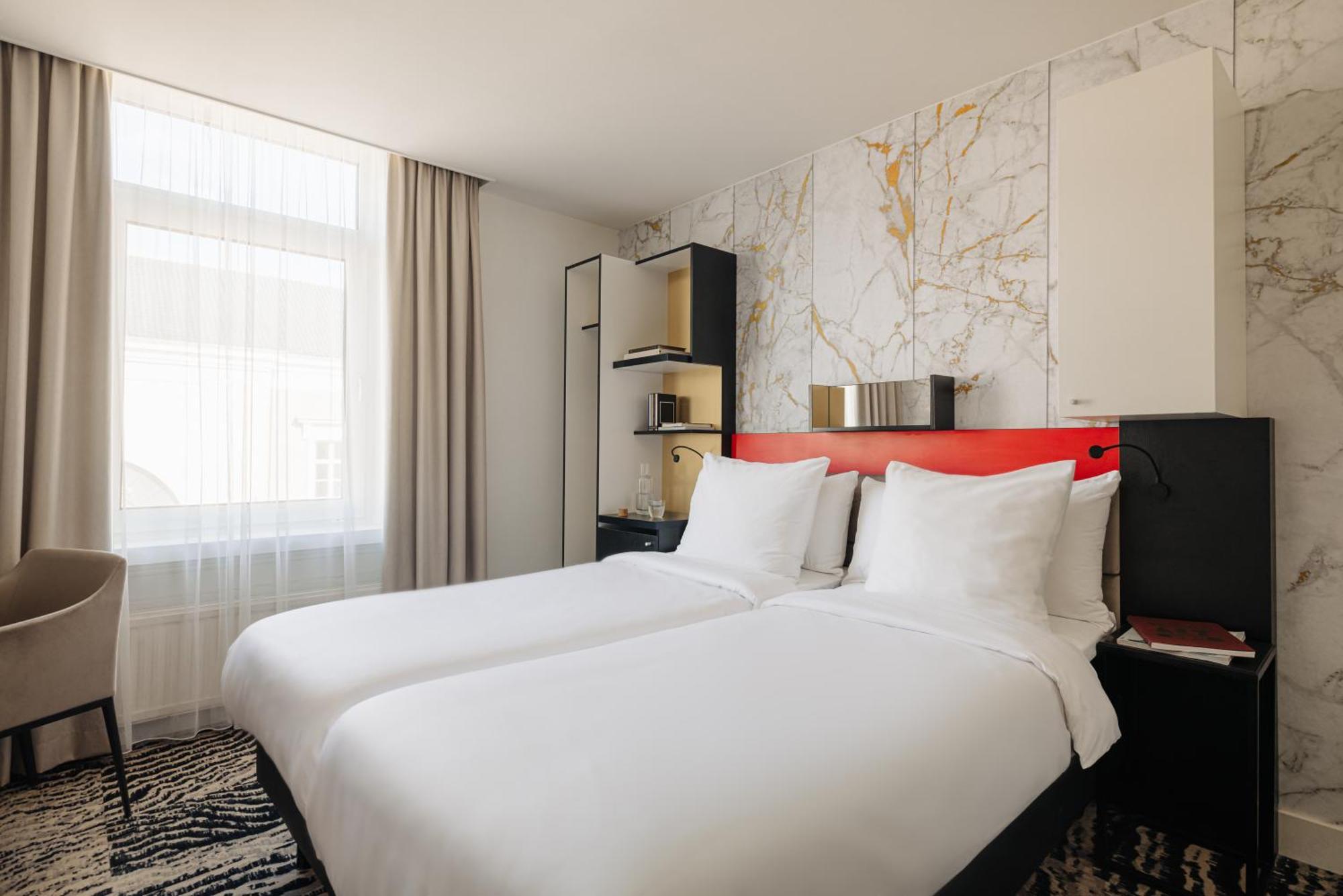 The Lancaster Hotel