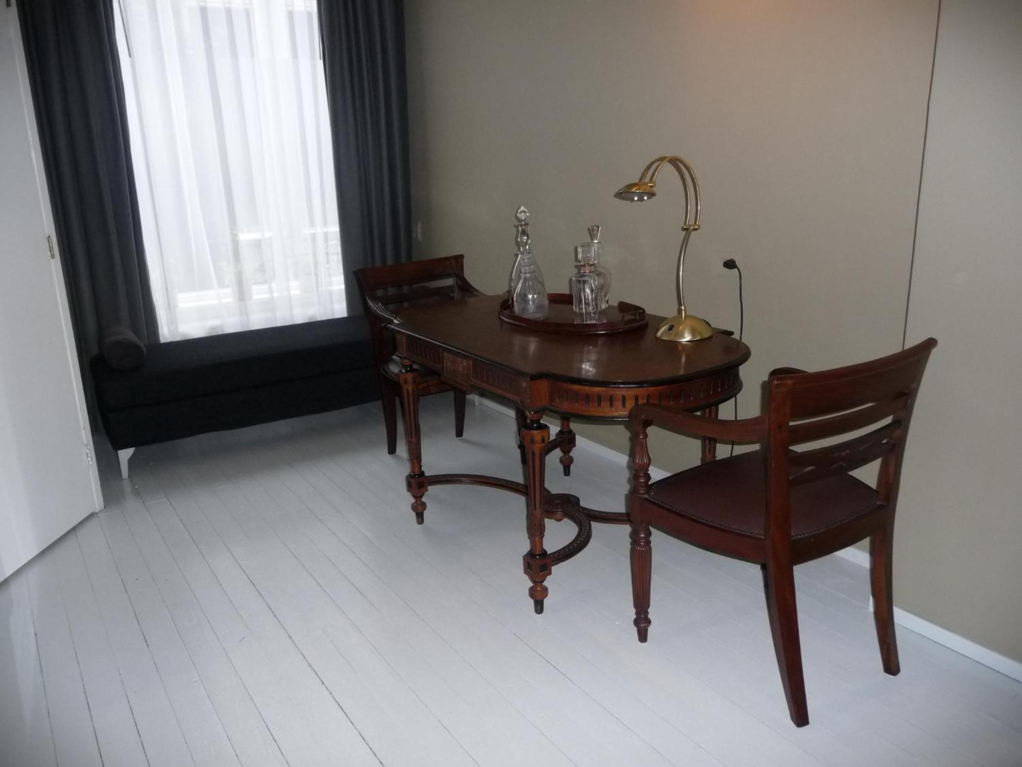 Bed and breakfast Westviolet