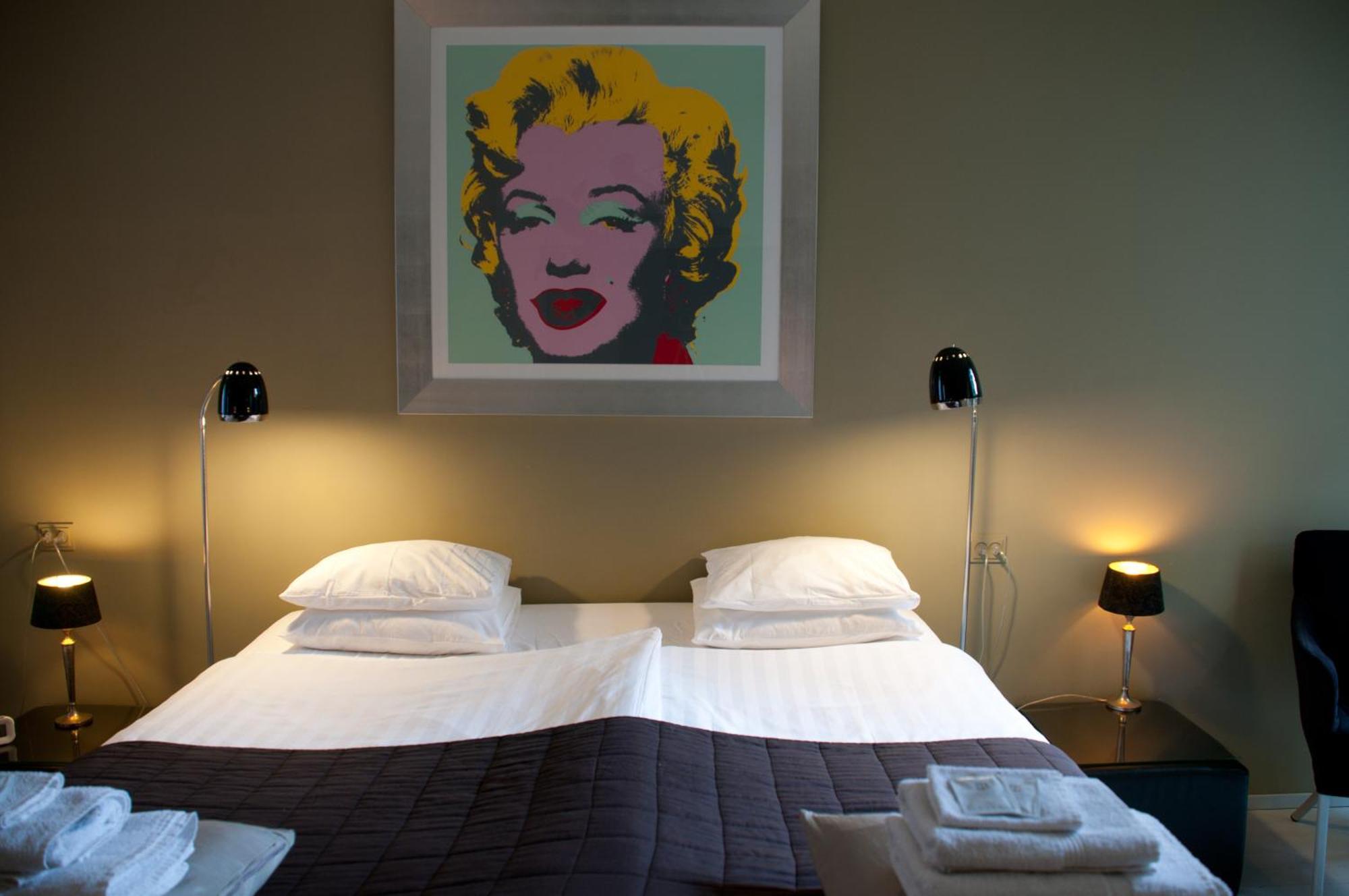 Bed and breakfast Westviolet