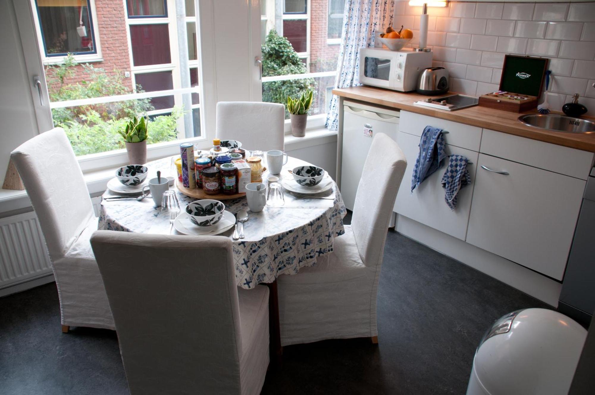 Bed and breakfast Westviolet 2*