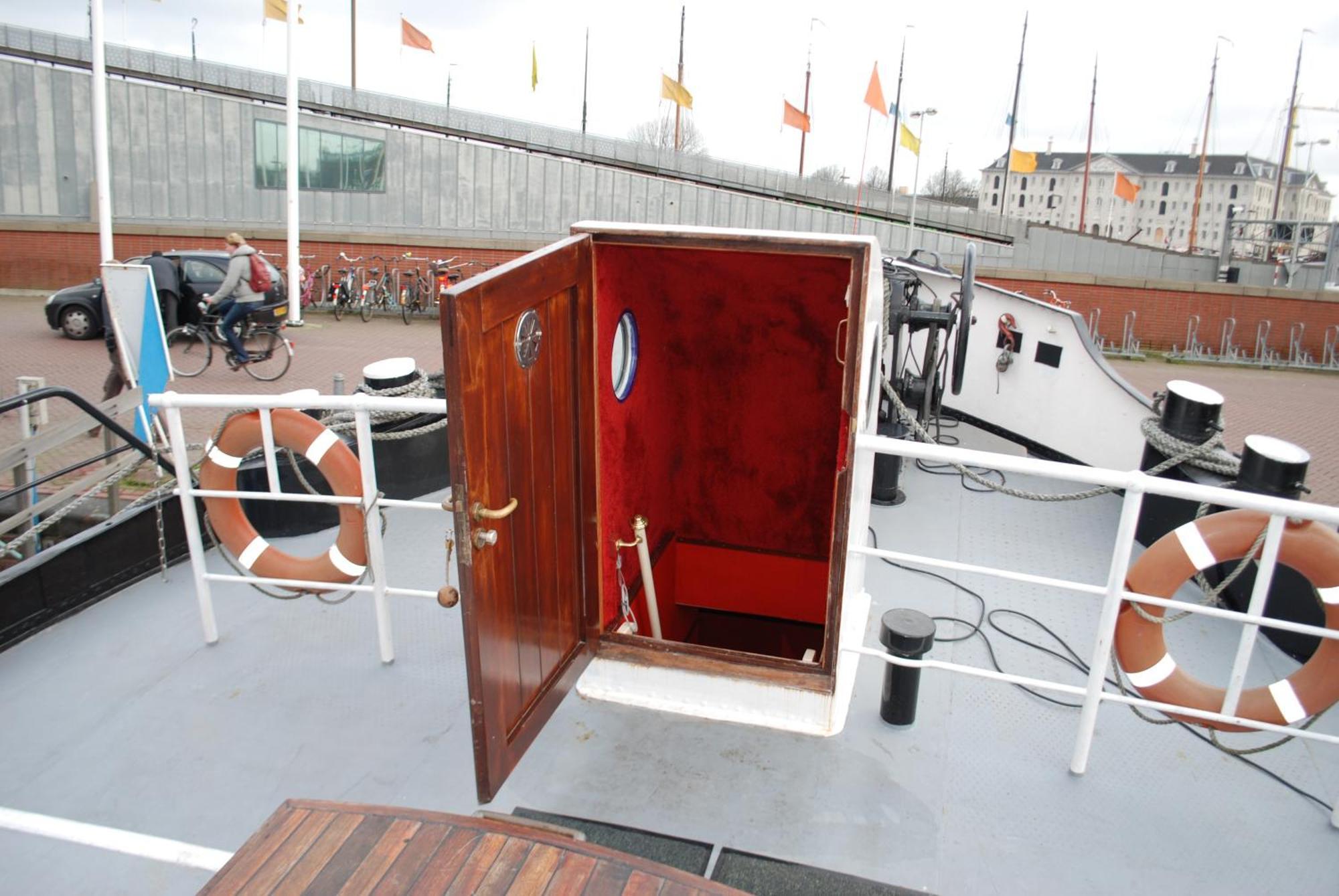 Hotelboot Zwaan Ámsterdam