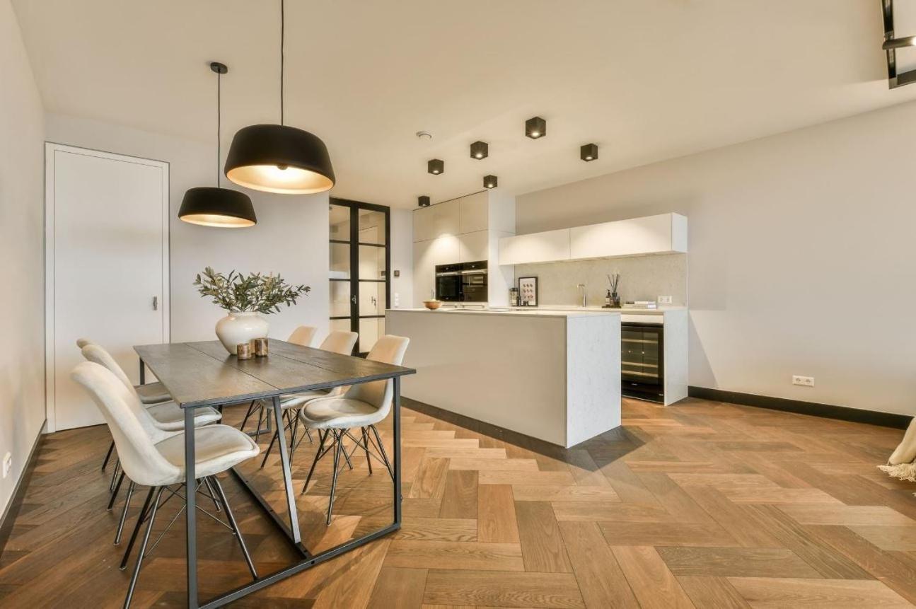 Urban Chic 4-bedroom In Amsterdam
