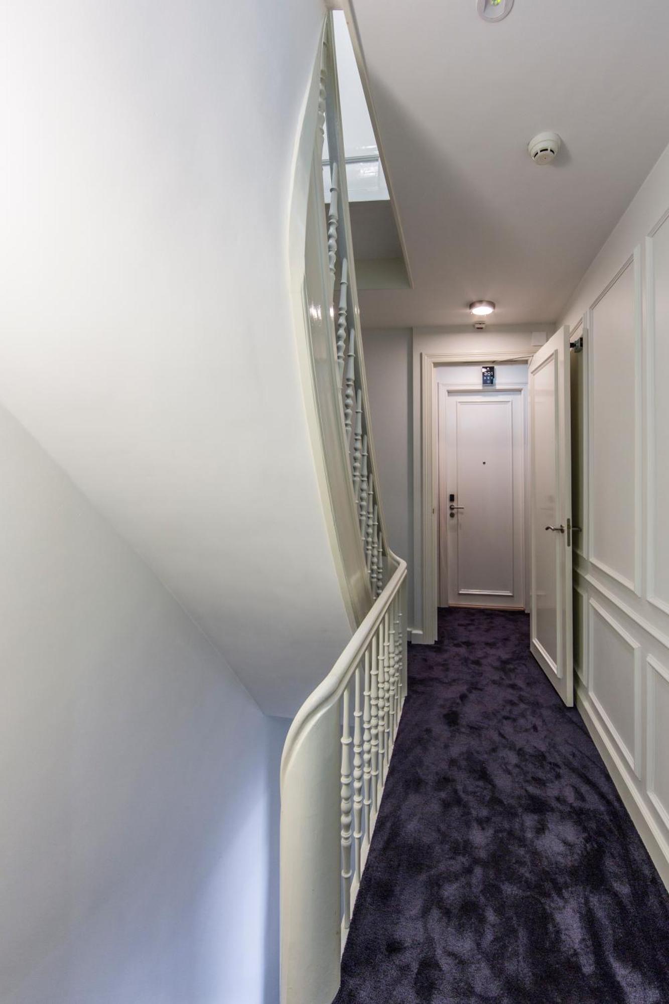 Hotel No. 377 House 3*