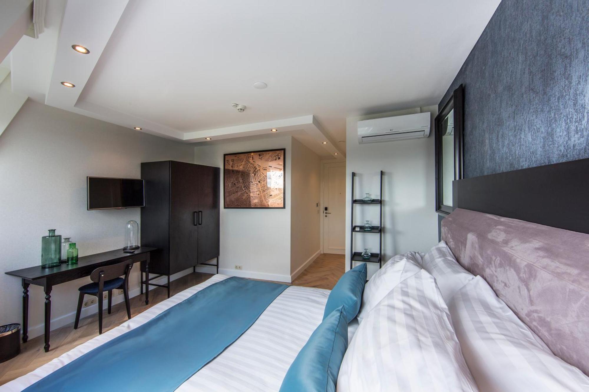 Hotel No. 377 House 3*