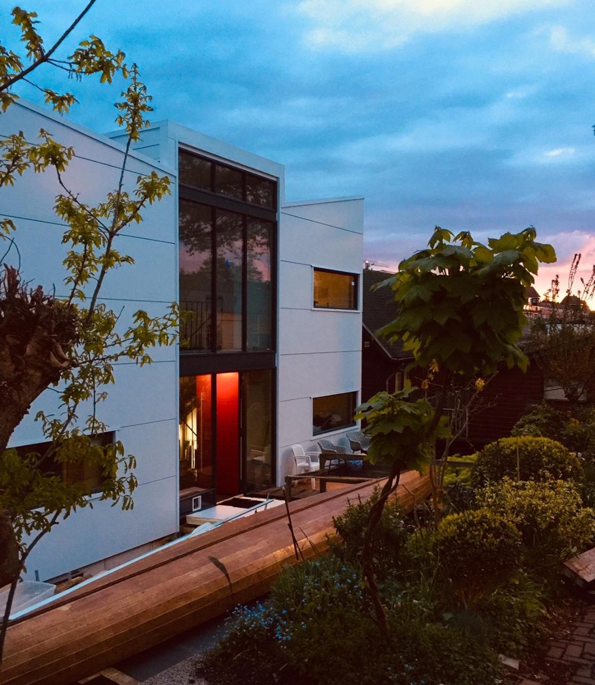 Reiwa Bed & Breakfast