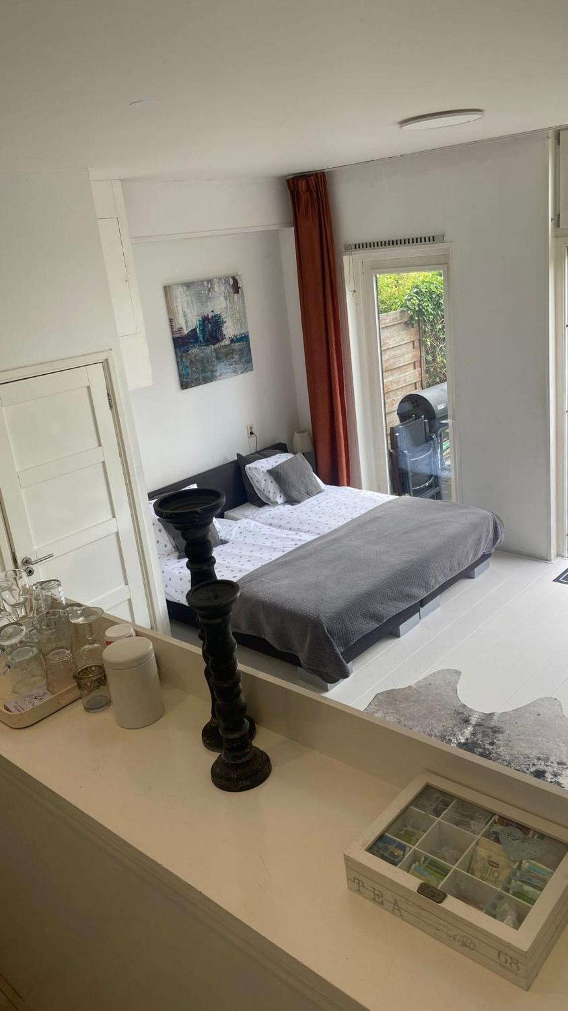 Canal Garden Staywell Amsterdam