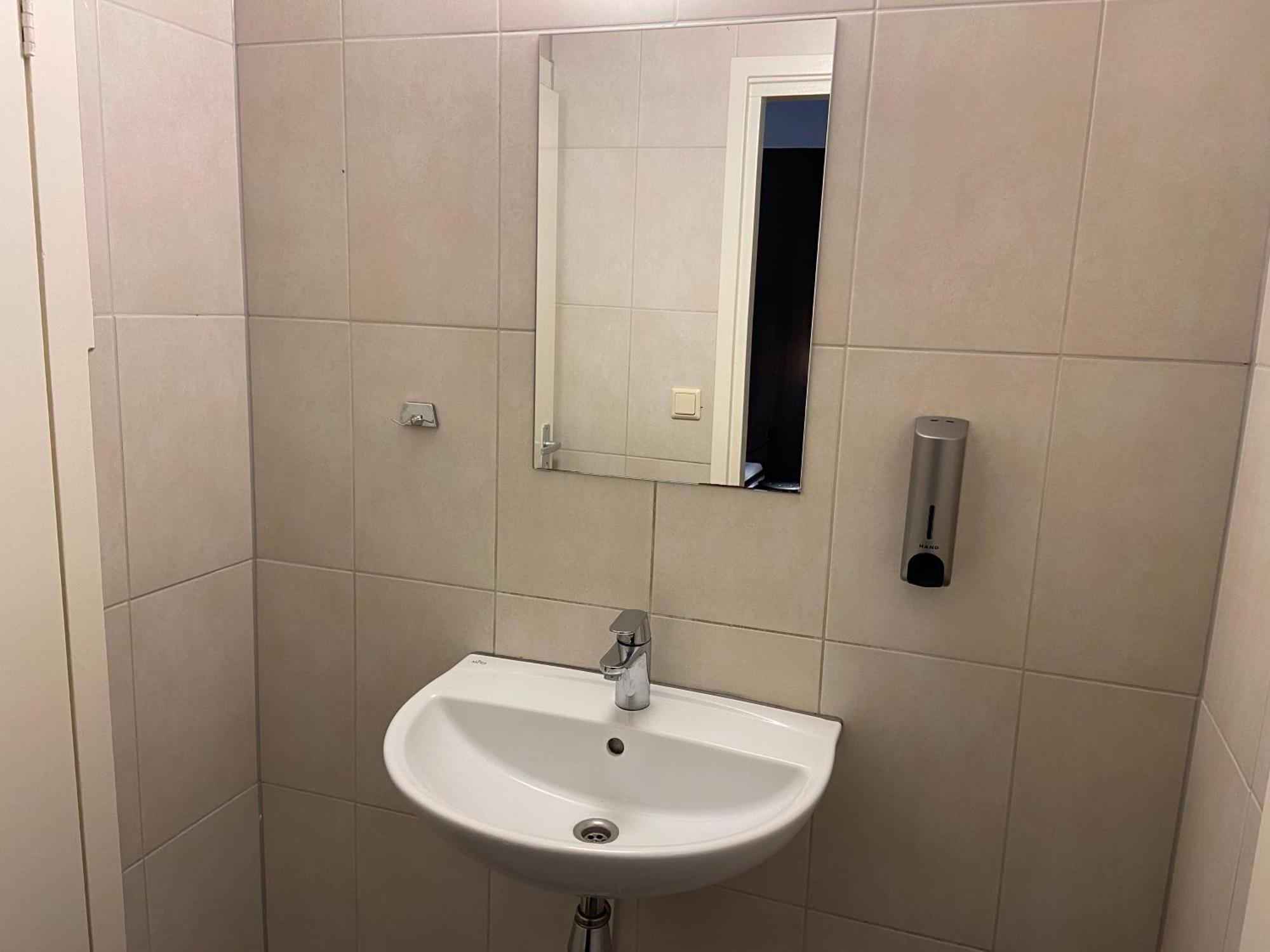 Xplore Hostel *