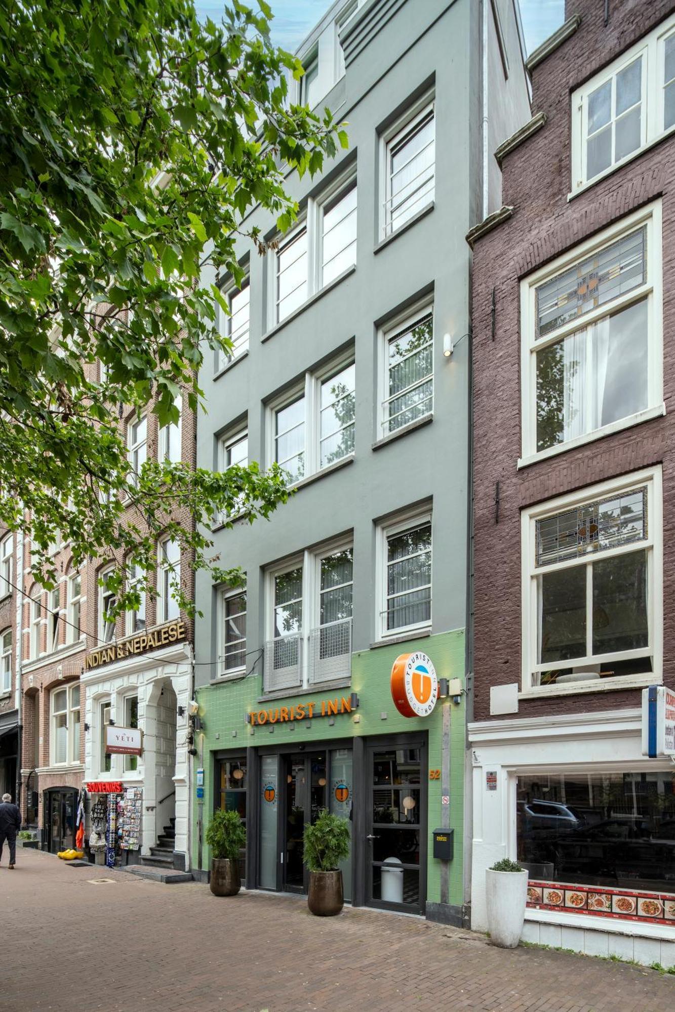 Tourist One Hotel
