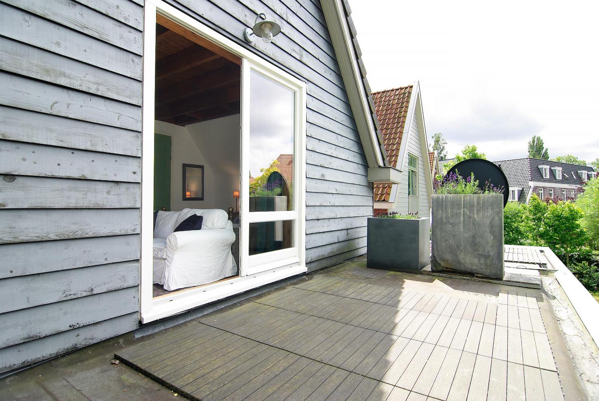Tranquil Wooden House With Free Parking Privat bolig Amsterdam