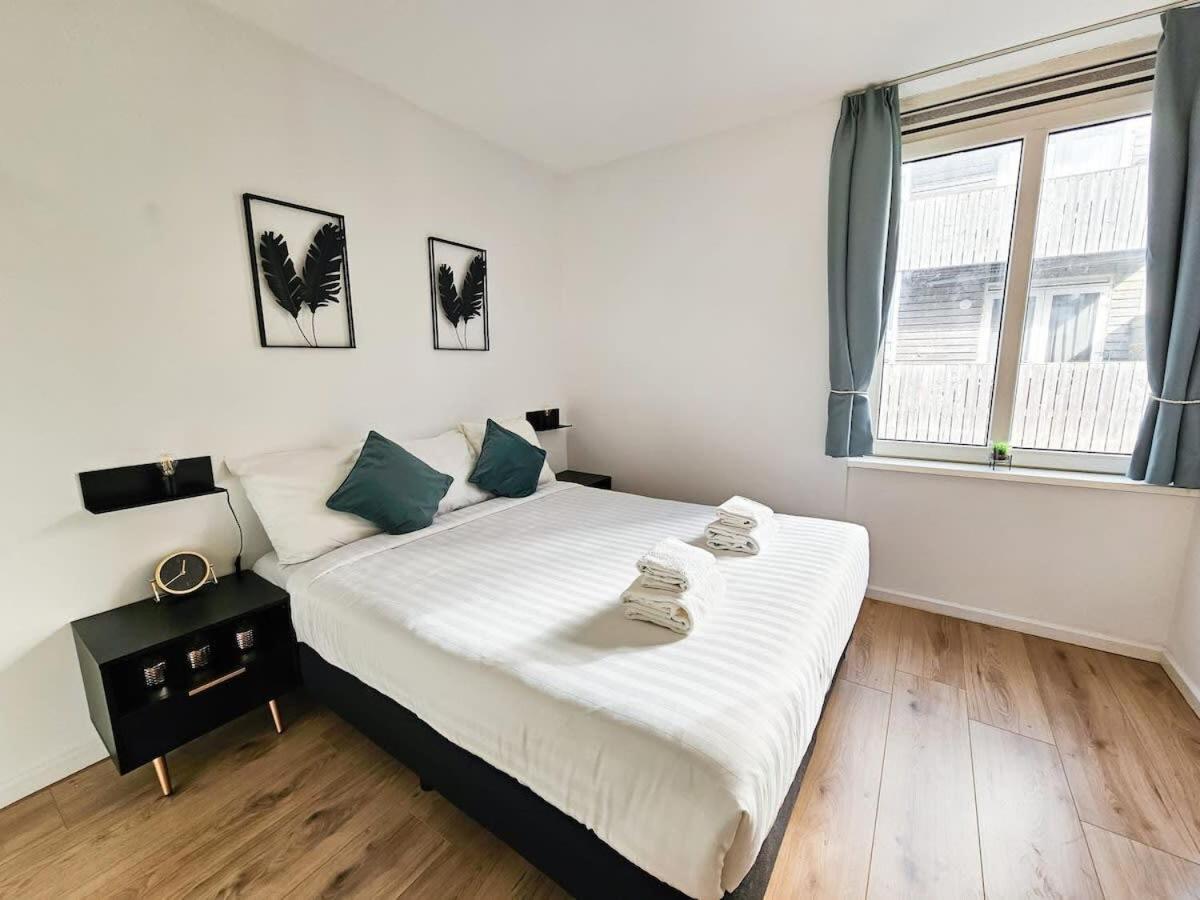 North Spacious For 6 Guests