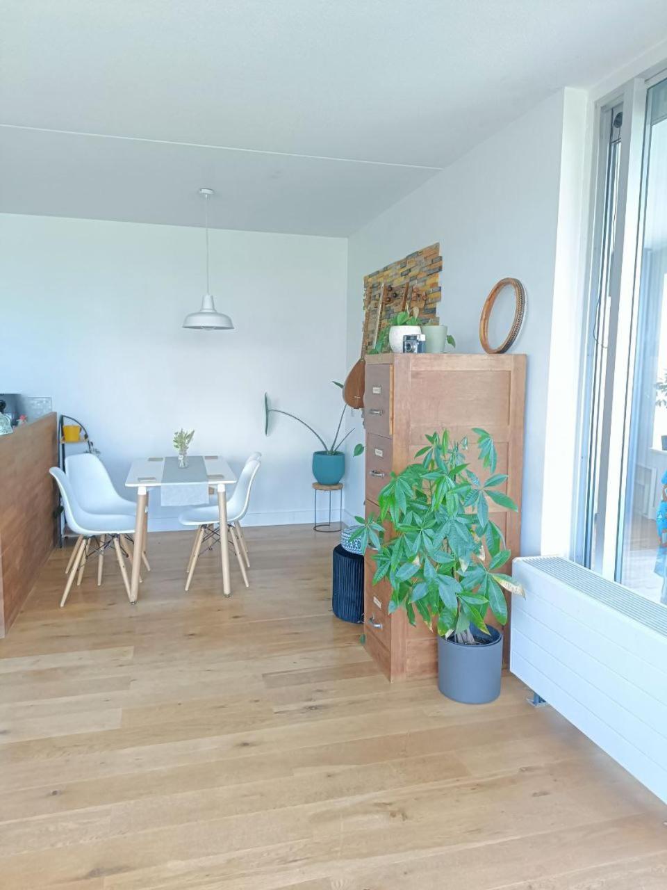 Spacious 12 Min To Center By Tram Appartement *