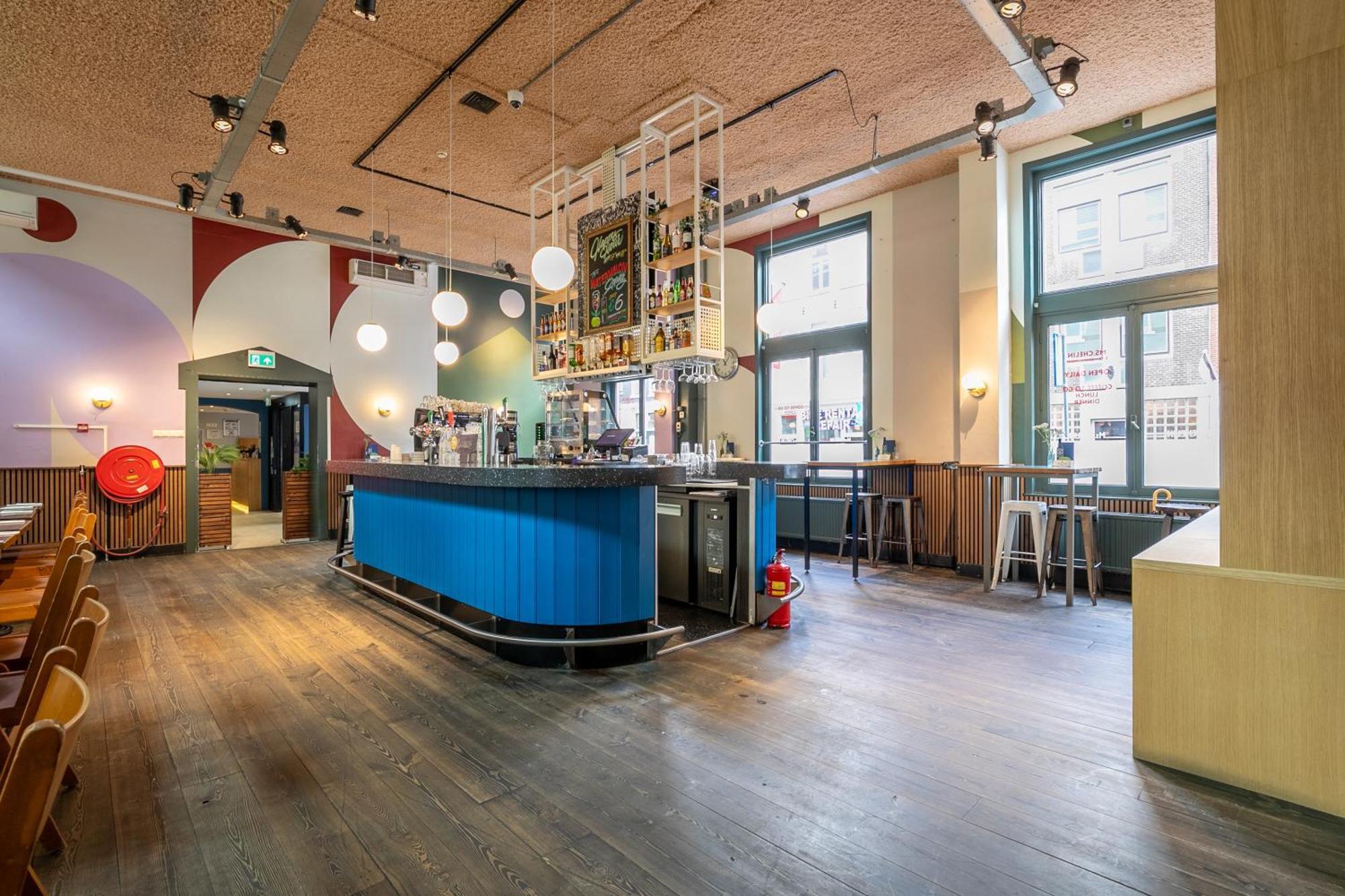 Hans Brinker Hostel *