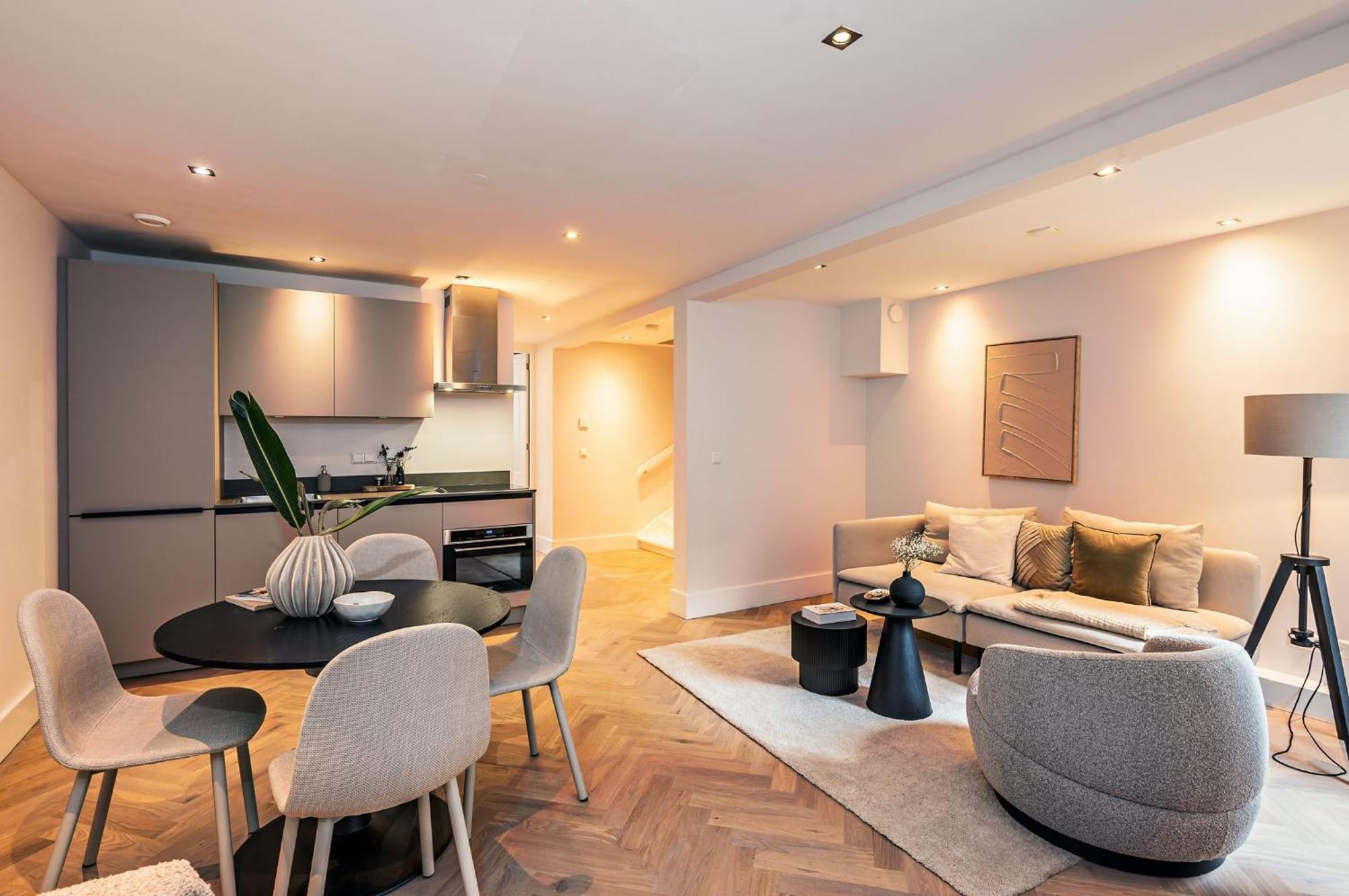 Spacious In The Center! *