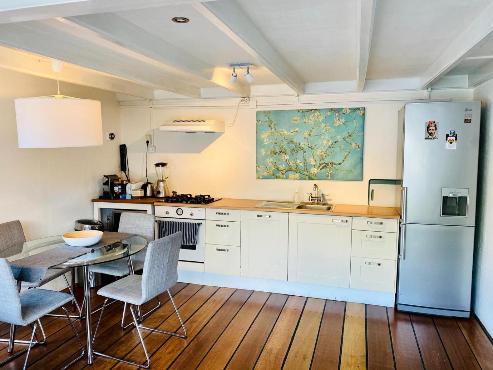 Rembrandt Square Boat Bateau-hôtel