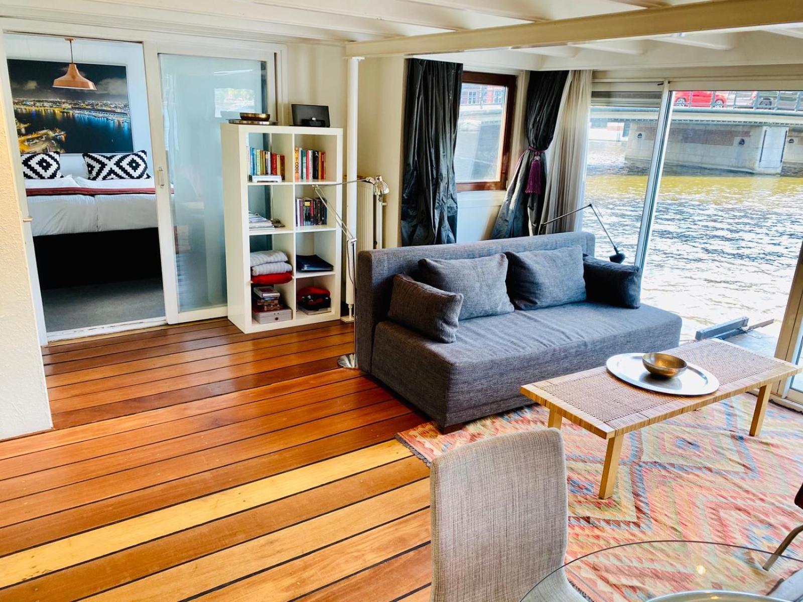 Rembrandt Square Boat Bateau-hôtel *