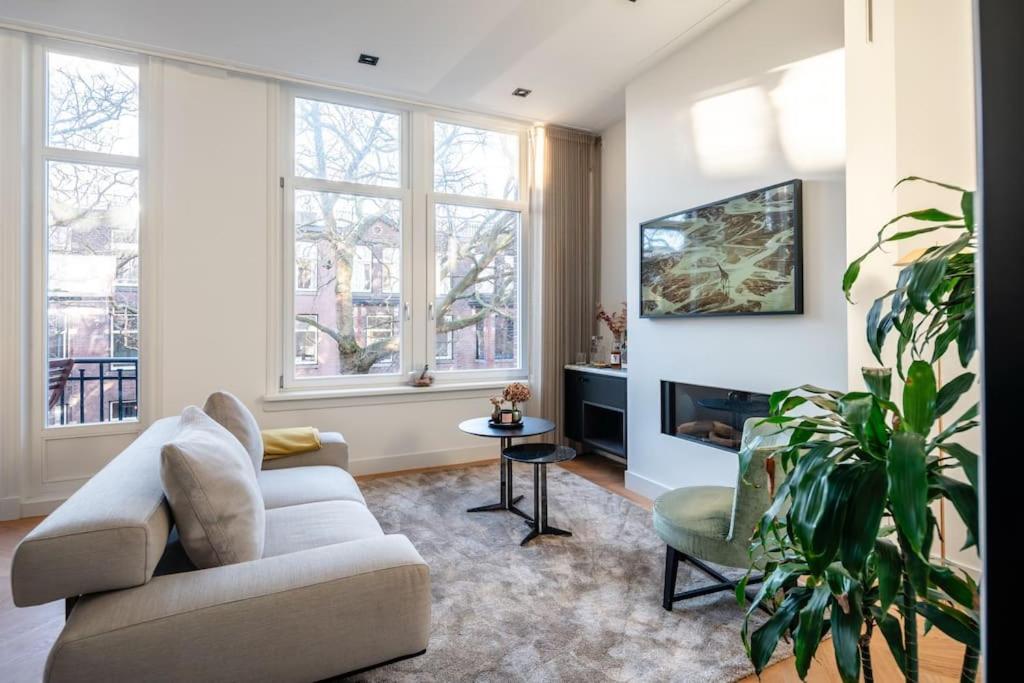 Luxurious Park 1-bed Apartment Amsterdam