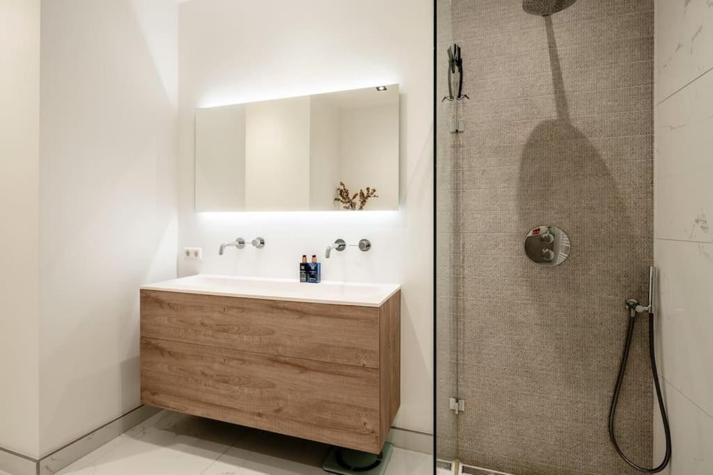 Luxurious Park 1-bed *