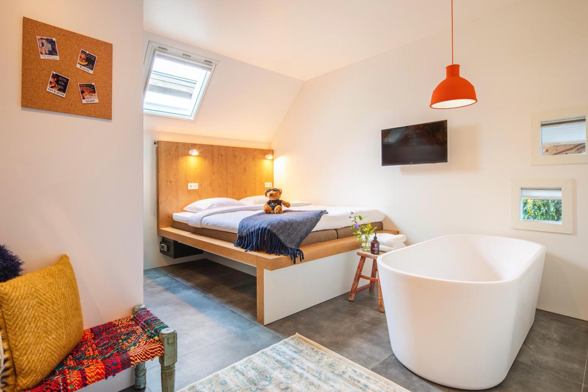 Bunk * Amsterdam