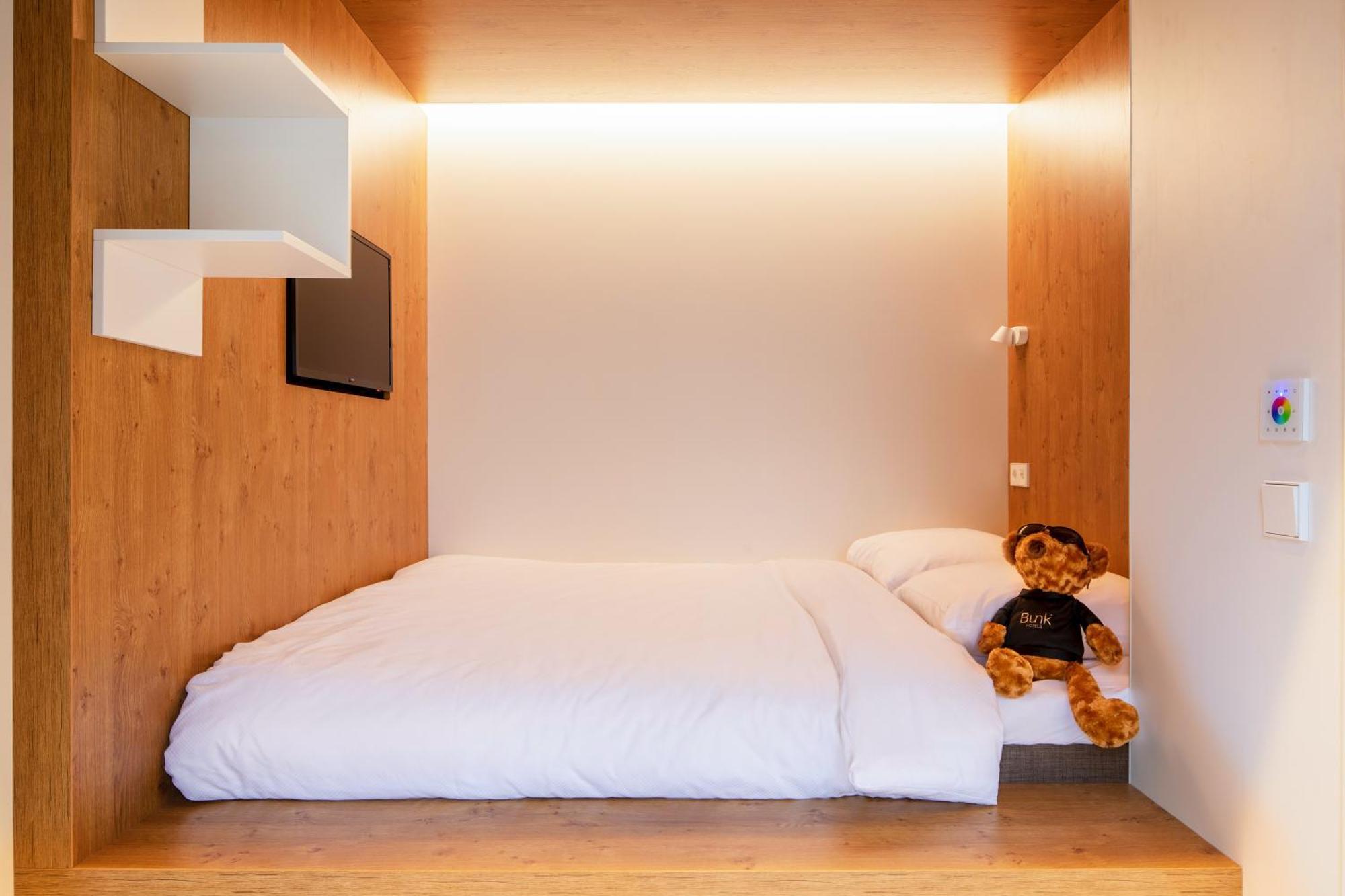 Bunk *