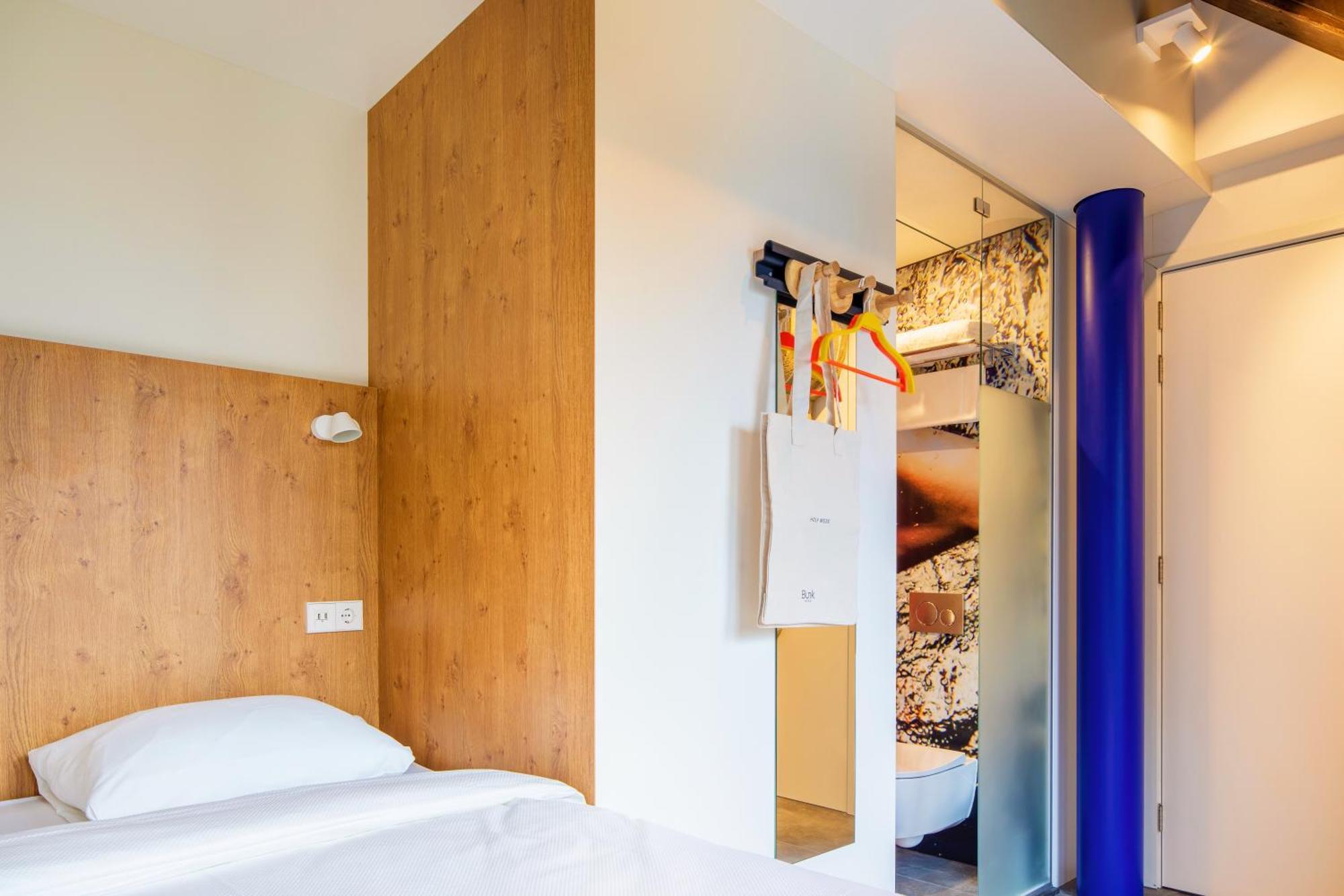 Bunk * Amsterdam