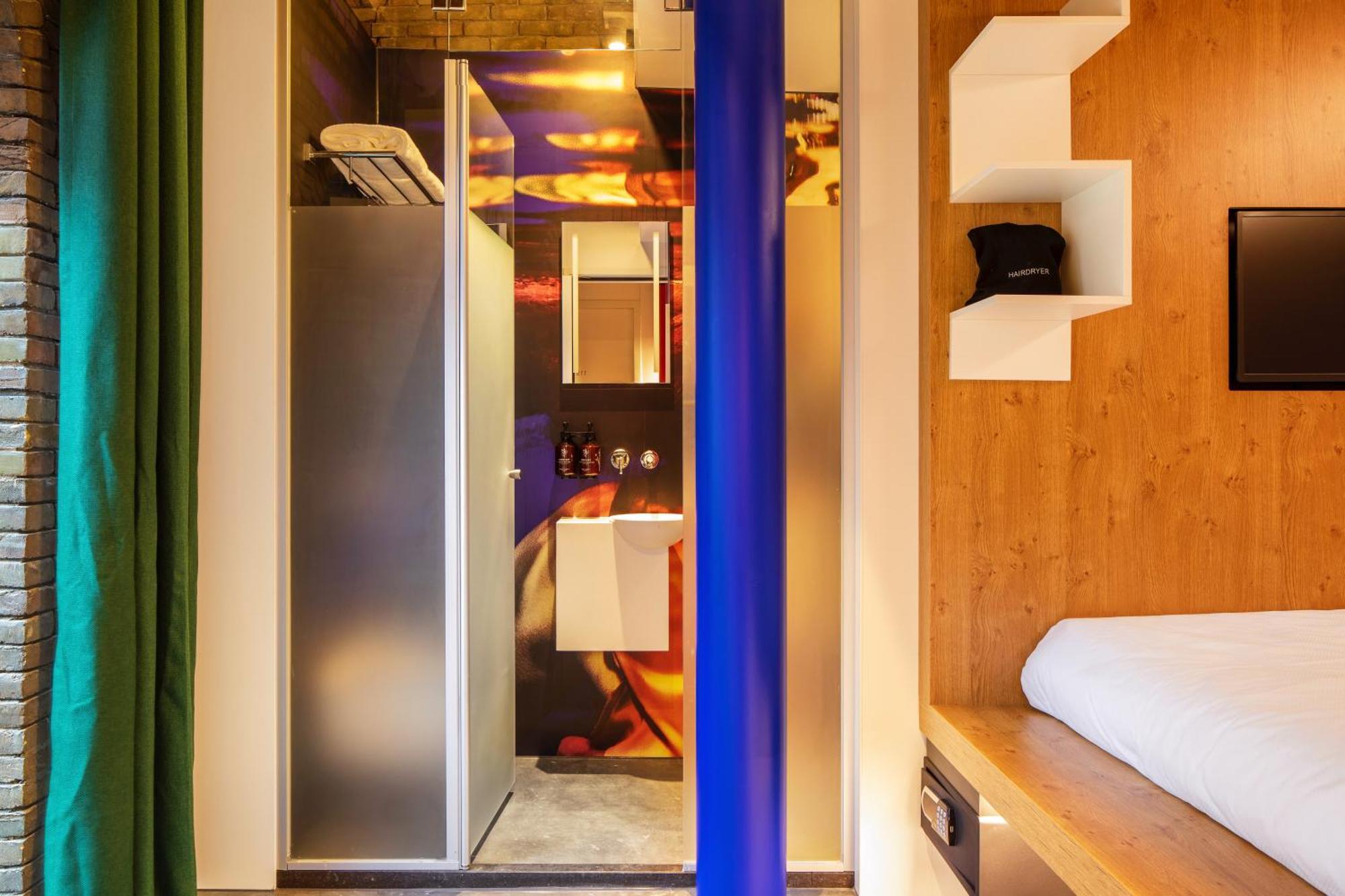 Bunk *