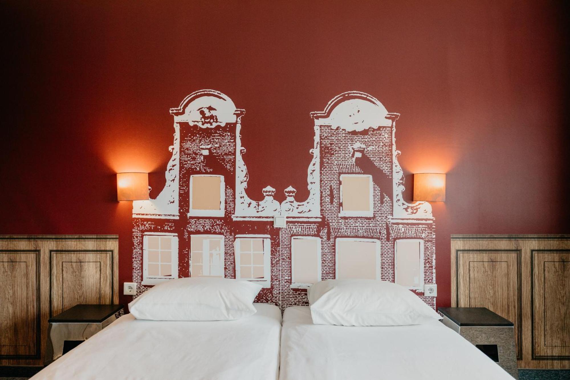 Id (adults Only) Hotel