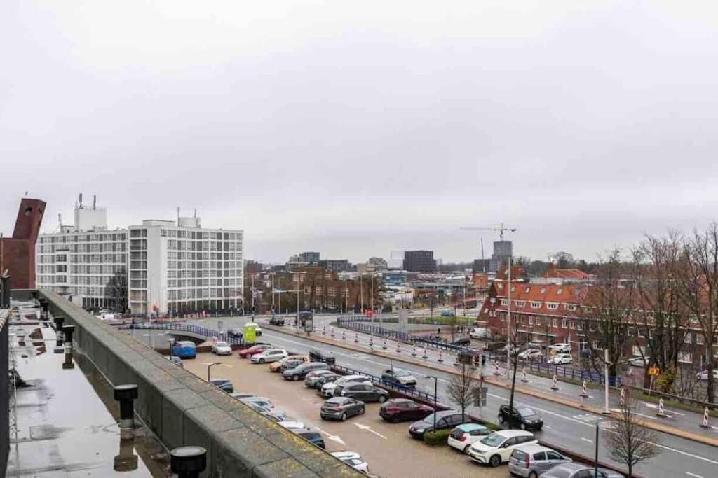 Large And Spacious 4-Bedroom Apartment With Roofterras Appartement Amsterdam