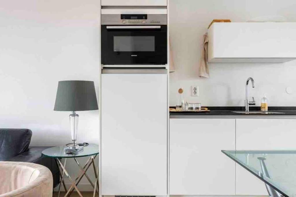 Large And Spacious 4-Bedroom Apartment With Roofterras Amsterdam
