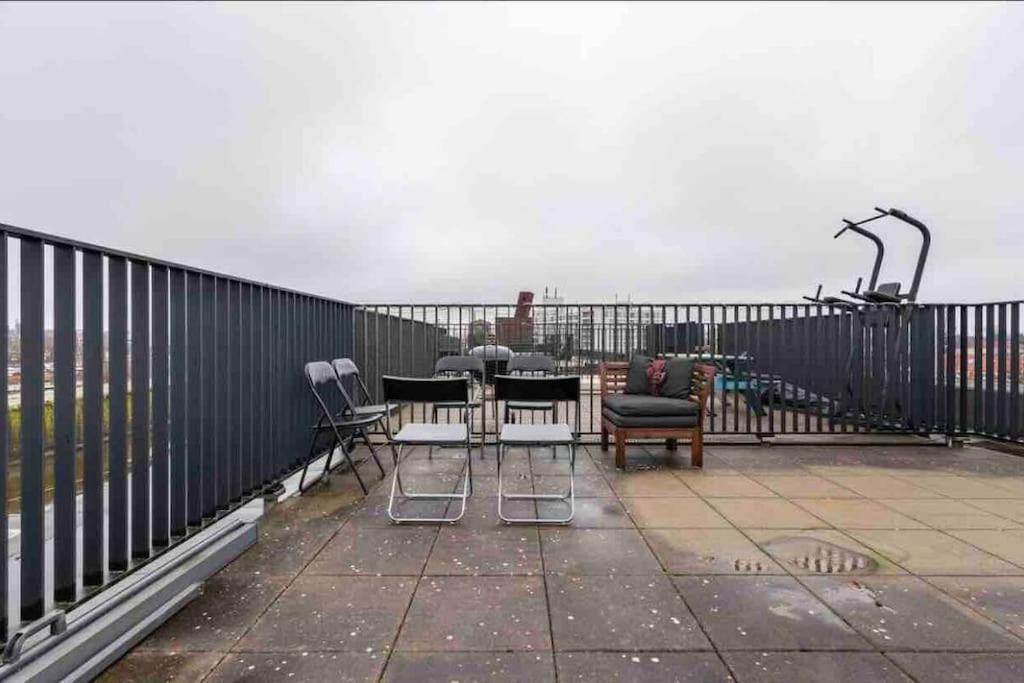 Large And Spacious 4-Bedroom Apartment With Roofterras Appartement Amsterdam